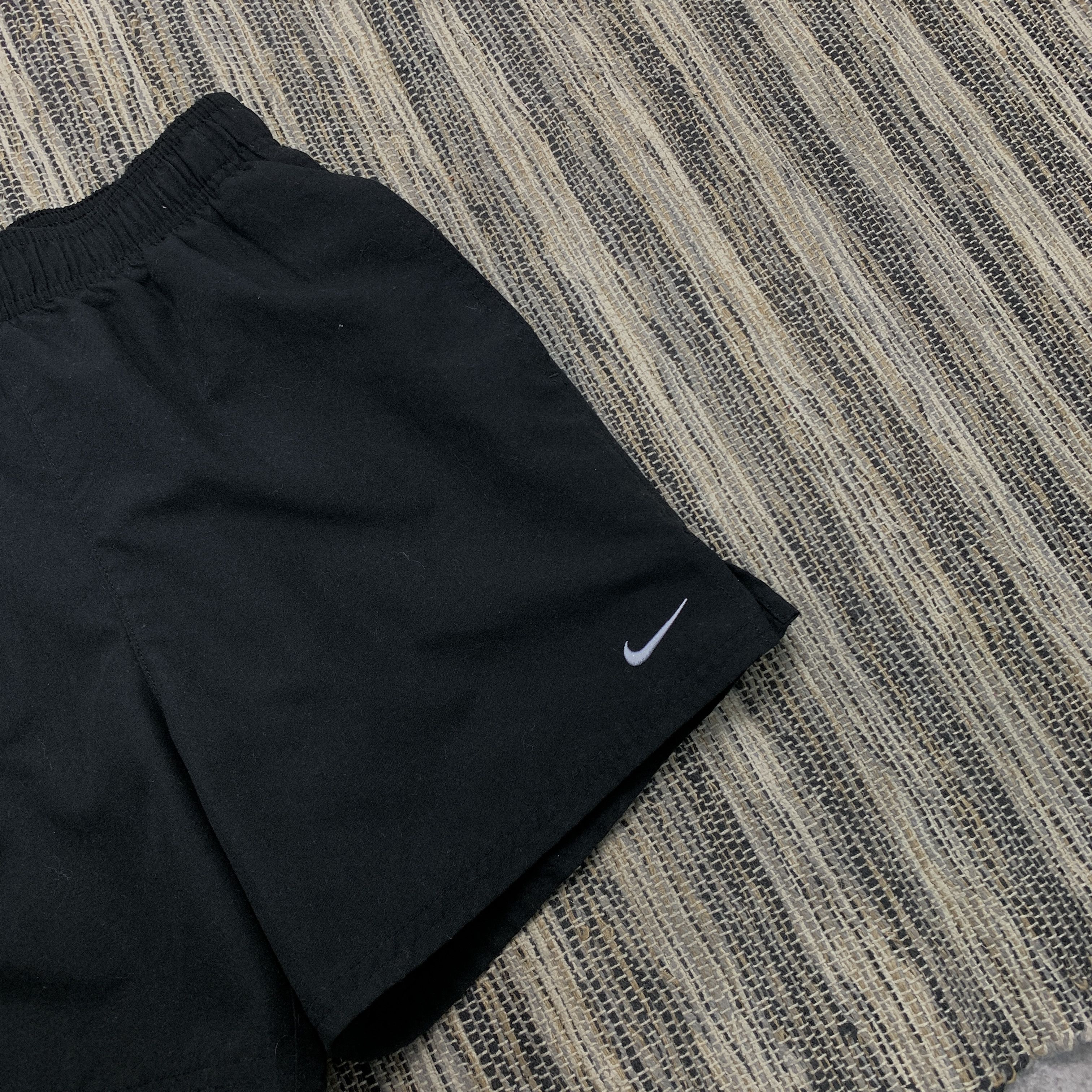 Nike Nike Swoosh Black Nylon Shorts XS Size US 28 / EU 44 - 4 Thumbnail