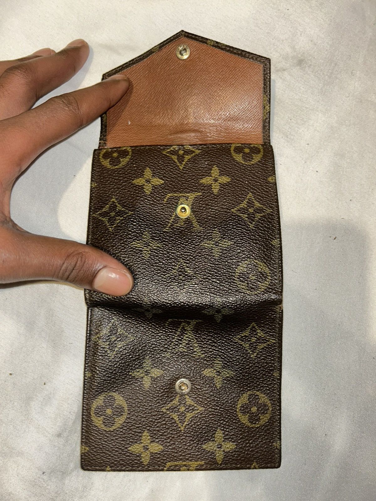 Louis Vuitton Louis Vuitton Size ONE SIZE - 6 Thumbnail