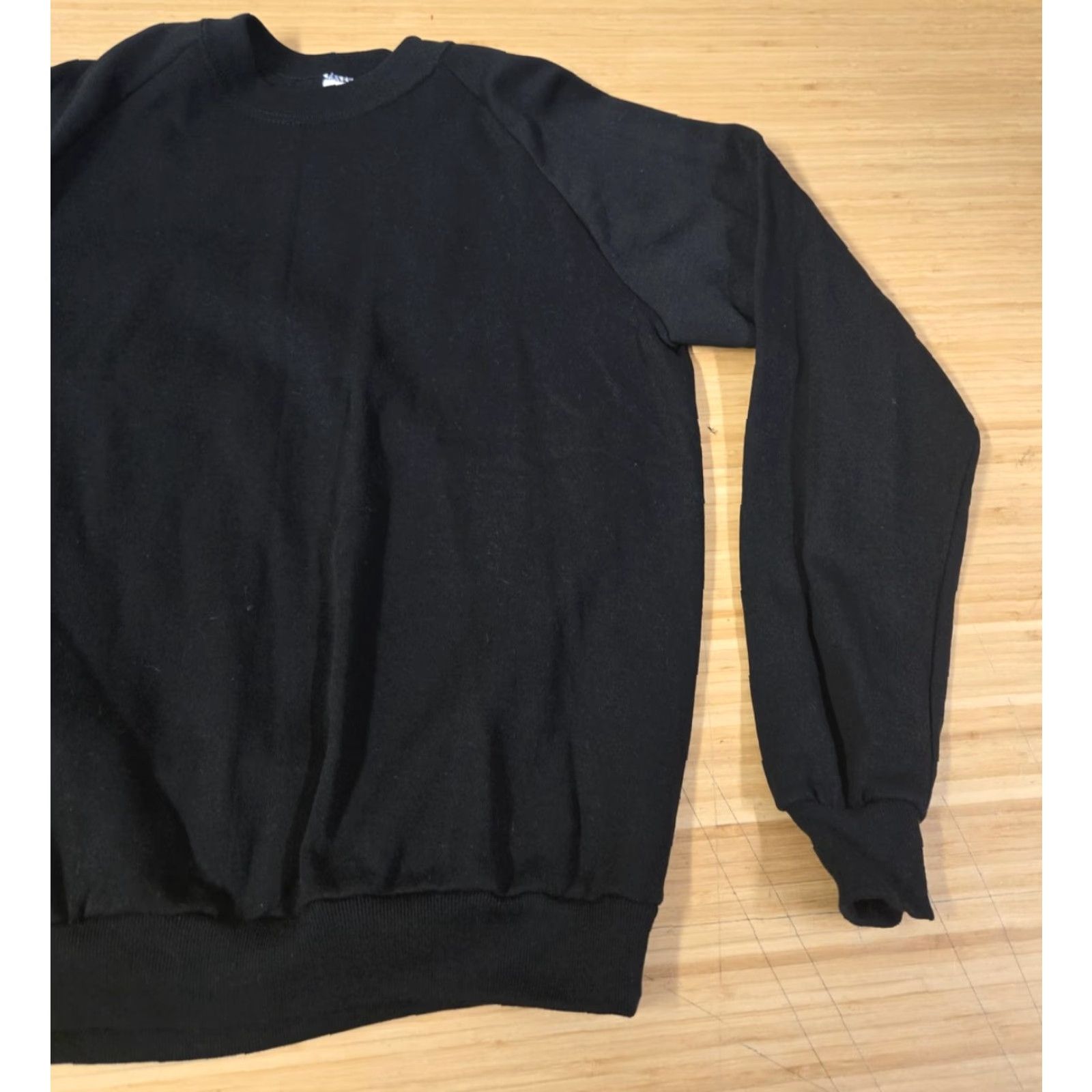 Jerzees VINTAGE Jerzees Sweatshirt Mens Large Black Crewneck Made USA Plain 80s Size US L / EU 52-54 / 3 - 2 Thumbnail