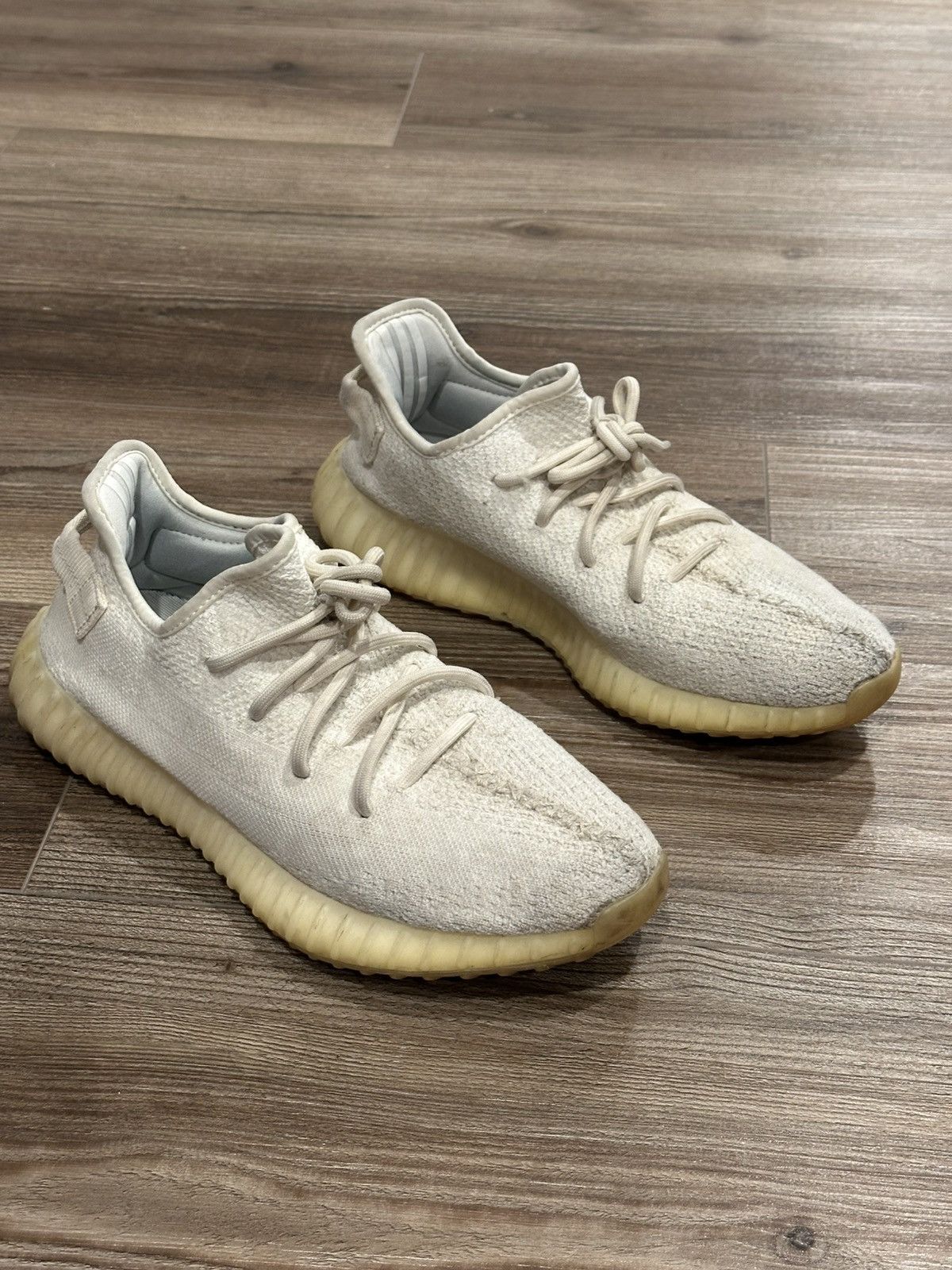 Yeezy Yeezy 350v2 - Triple White Size US 9 / EU 42 - 2 Thumbnail