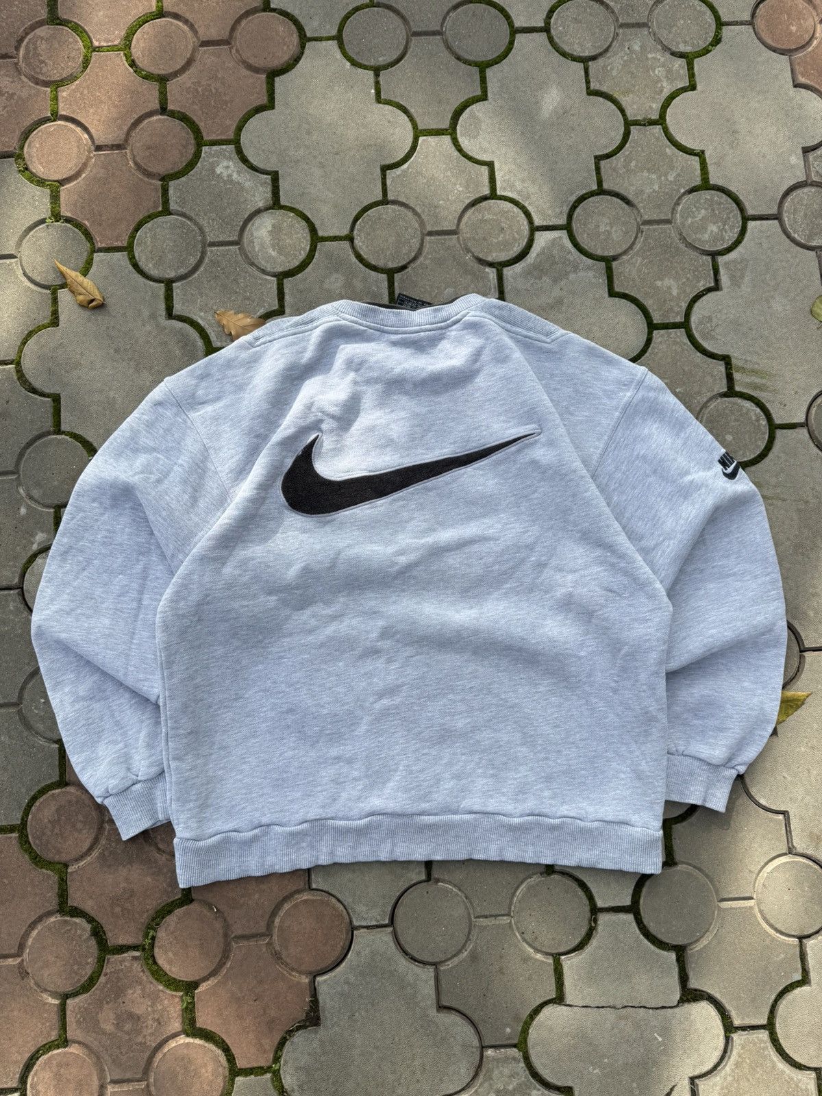 Nike Vintage Nike Big Swoosh Spell Out Boxy Sweatshirt Size US M / EU 48-50 / 2 - 1 Thumbnail
