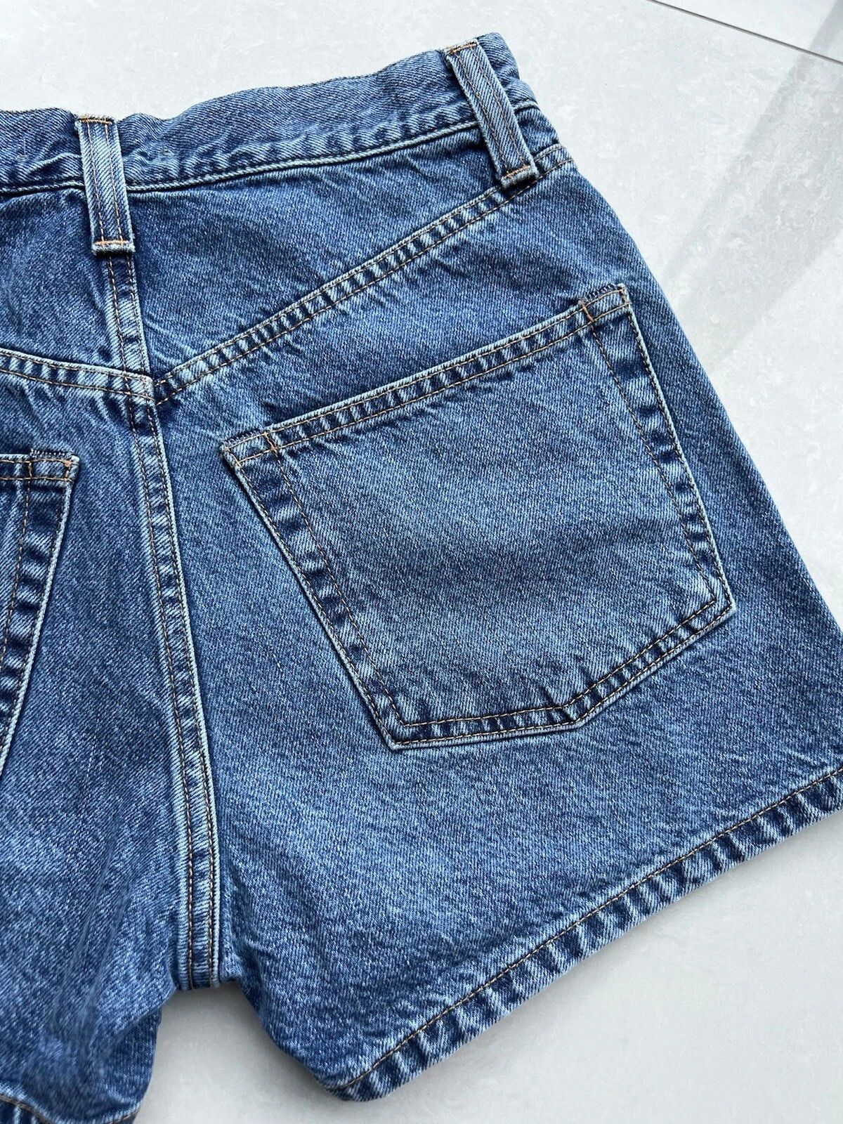 Helmut Lang Never Worn Helmut Lang Vintage High-Waisted Denim Shorts Size 24" / US 00 / IT 34 - 8 Thumbnail