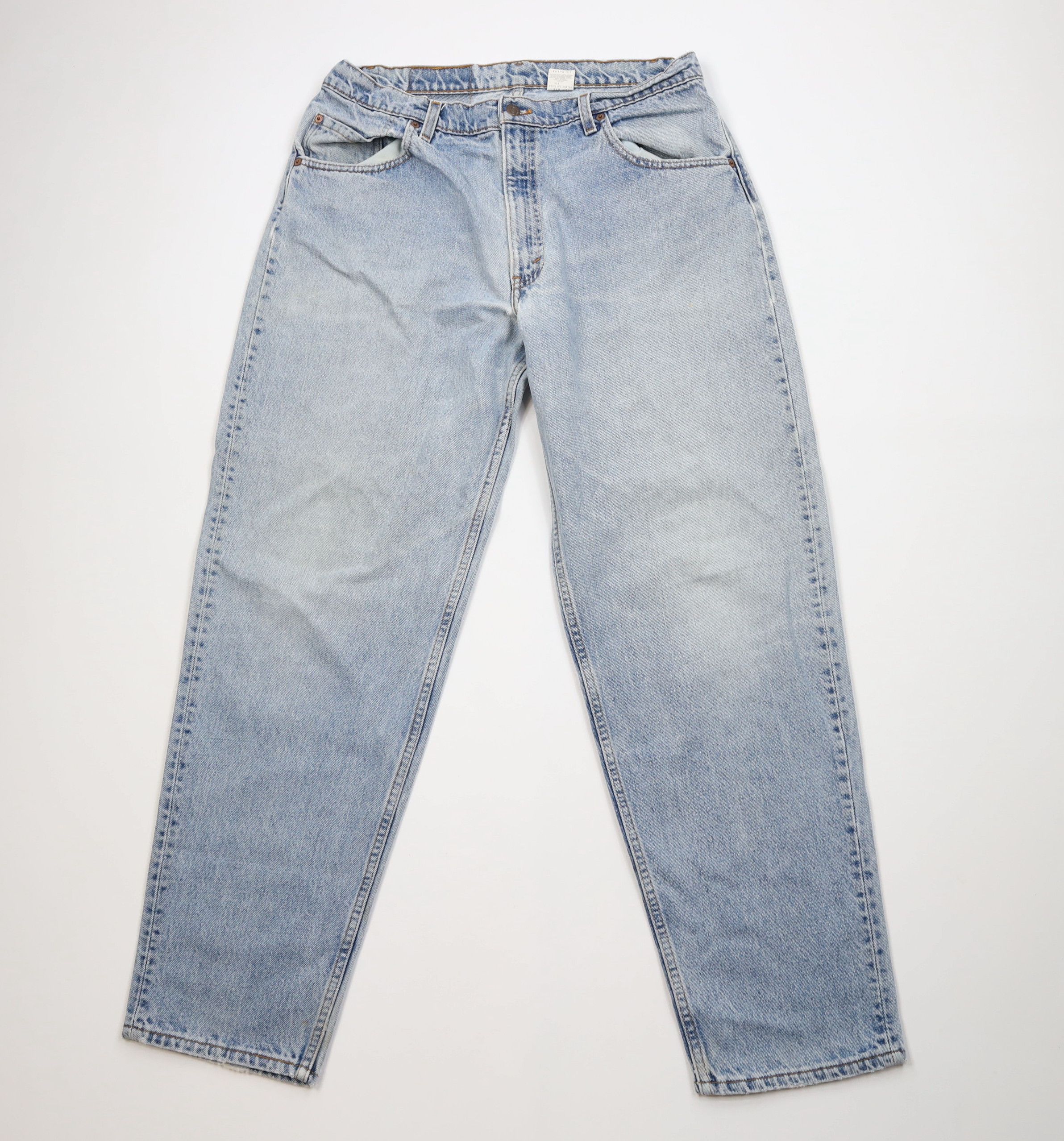 Levi's Vintage 90s Levi 560 Loose Fit Tapered Leg Jeans Blue USA Size US 36 / EU 52 - 1 Thumbnail