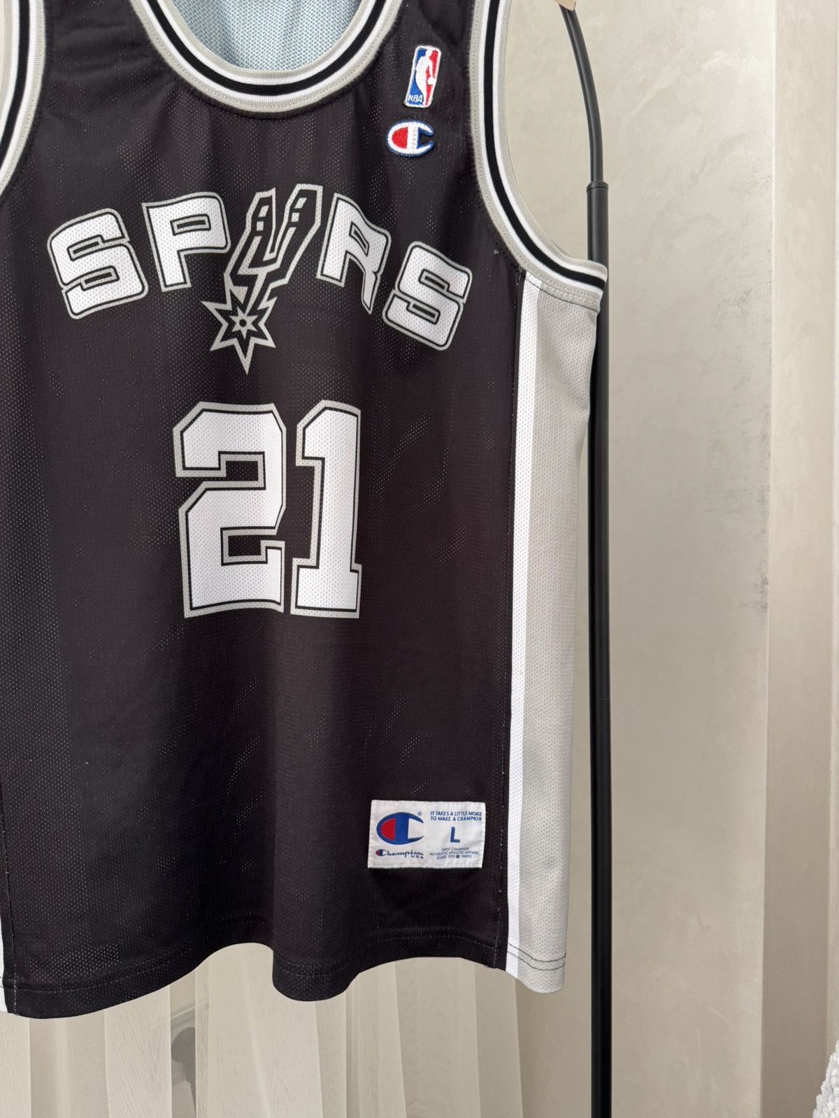 Champion Champion Vintage NBA Spurs San Antonio 21 Duncan Jersey Size US L / EU 52-54 / 3 - 3 Thumbnail