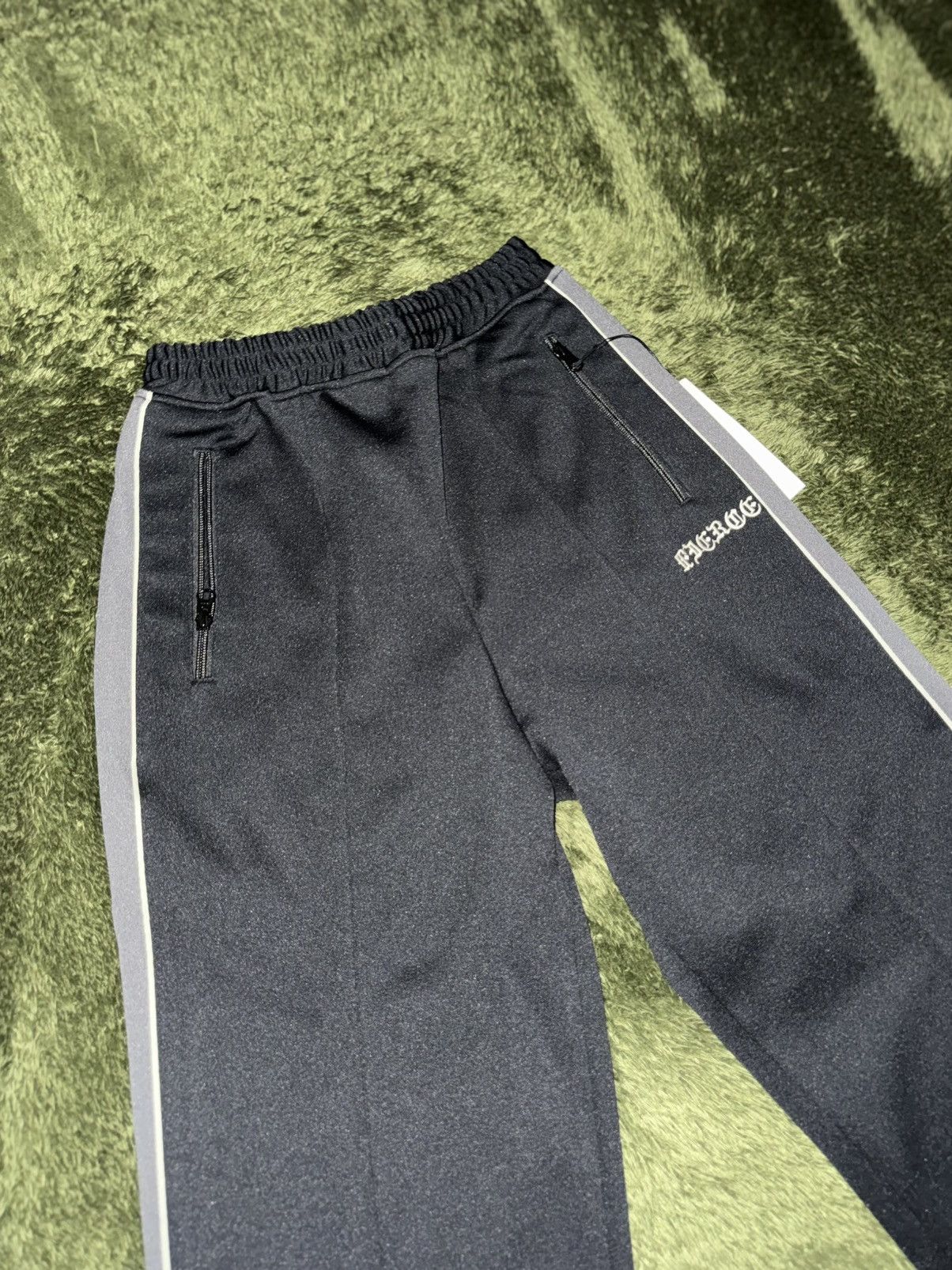 Japanese Brand [S] Fierce Embroidered Logo Playing Track Pants Black Size US 32 / EU 48 - 4 Thumbnail
