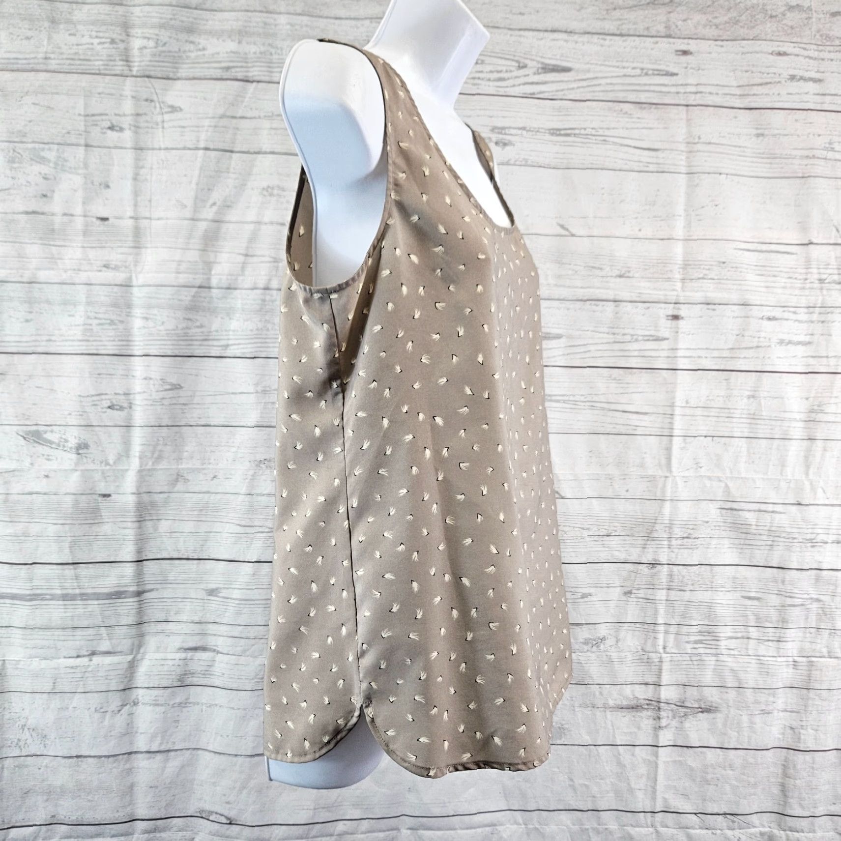 Loft LOFT Ann Taylor Womens Top Tank Gray Size M Sleeveless Scoop Neck Shirt Size M / US 6-8 / IT 42-44 - 3 Thumbnail