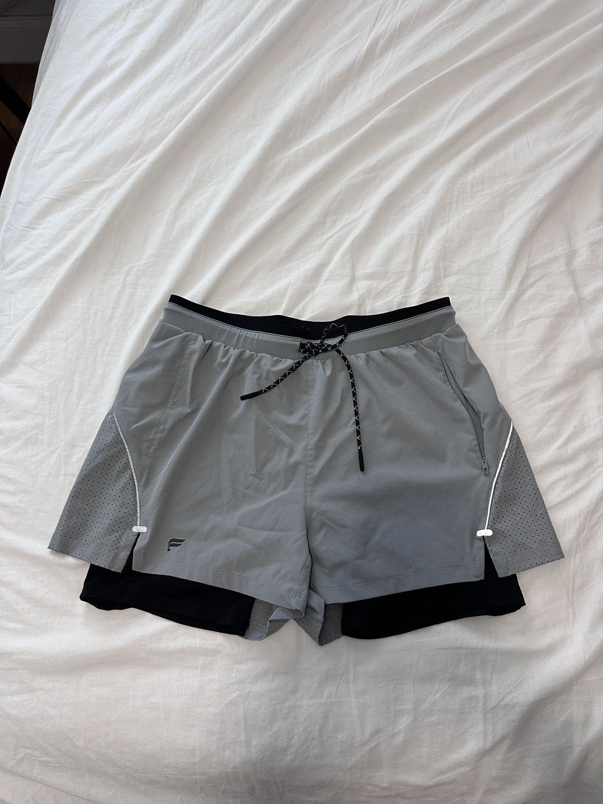 Fabletics Fabletics running shorts 5inch inseam Size US 32 / EU 48 - 1 Thumbnail