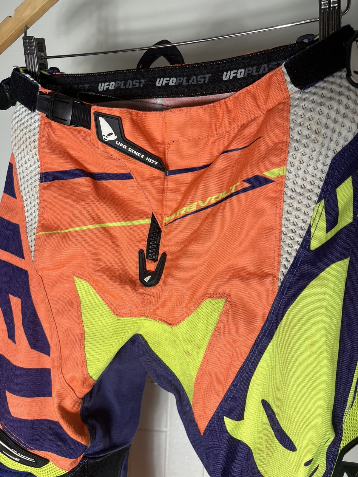NASCAR UFO PLAST MOTORCYCLE PANTS RACING BIKE CYCLE RETRO Y2K 90s Size US 28 / EU 44 - 12 Thumbnail