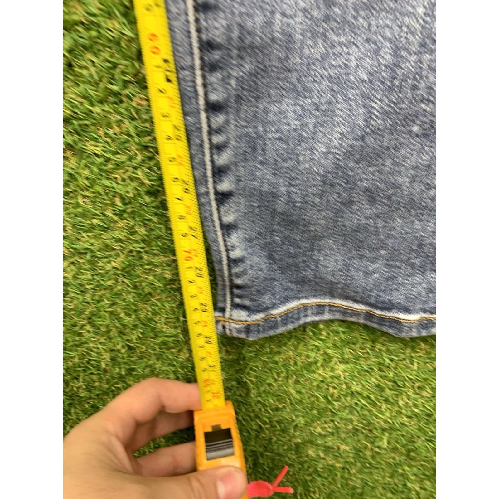 Vintage Judy Blue Jeans Womens 18W Slim Fit Blue Denim 37x30 Medium Wash 5-Pocket Stretch Tapered Regular Rise High Waist Jeans Womens Size 40" / US 18 - 5 Thumbnail