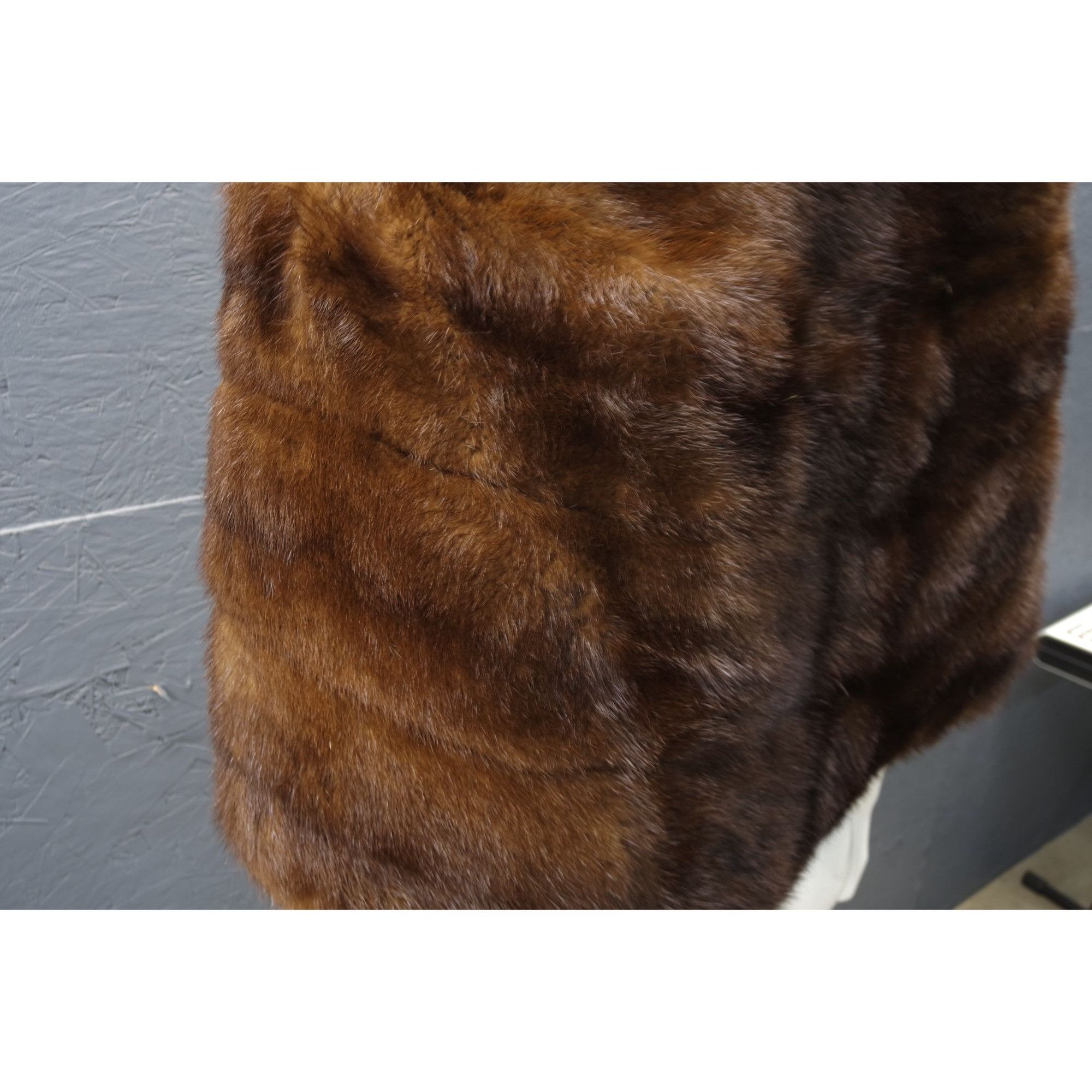 Macys VTG Macy's Kansas City 'Fur Salon' Mink Stole Size ONE SIZE - 4 Thumbnail