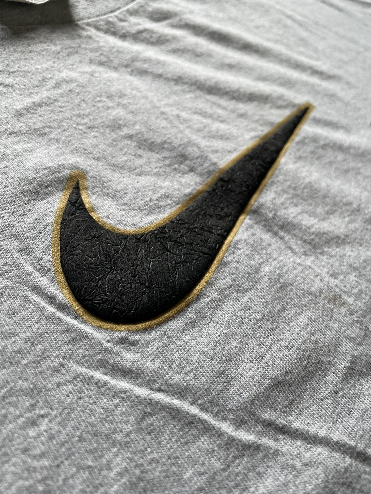Nike Vintage Nike Big Logo 3D Puff Print Center Swoosh Sz 2XL Size US XXL / EU 58 / 5 - 2 Thumbnail