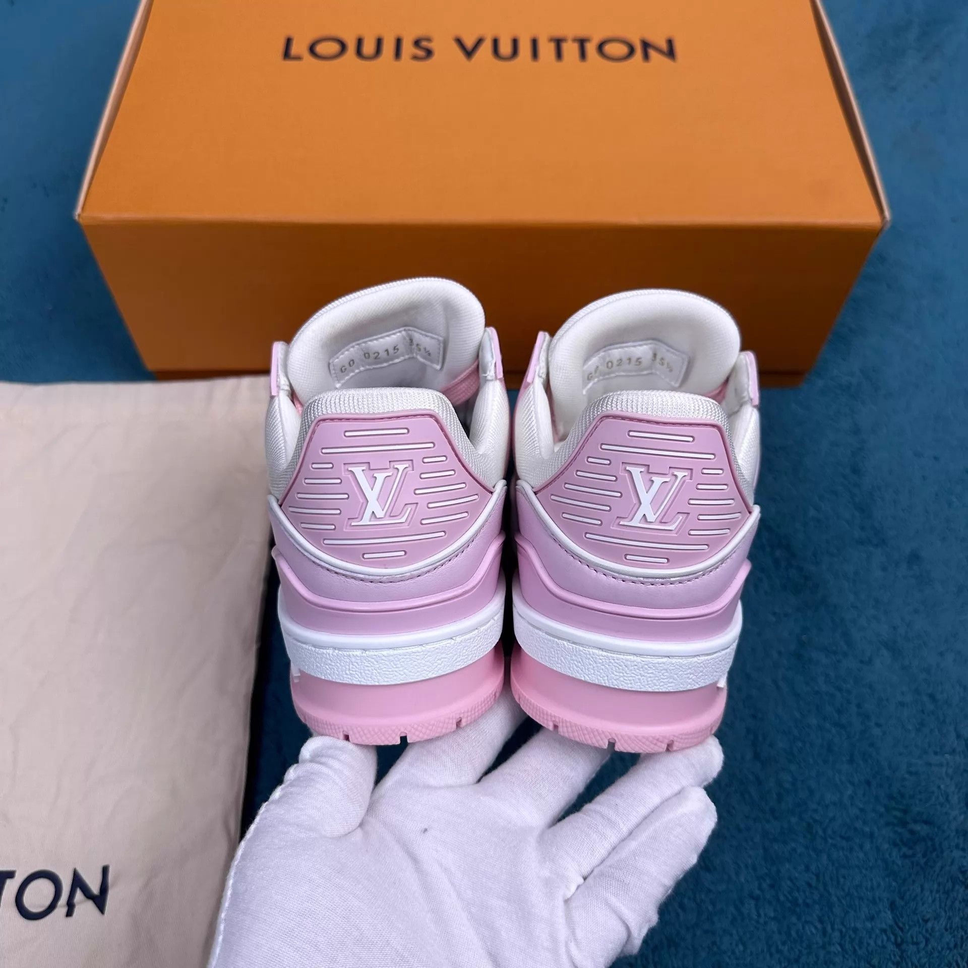 Louis Vuitton LV Trainer Low Top Sneaker Rose Pink 35.5 Size US 5 / IT 35 - 4 Thumbnail