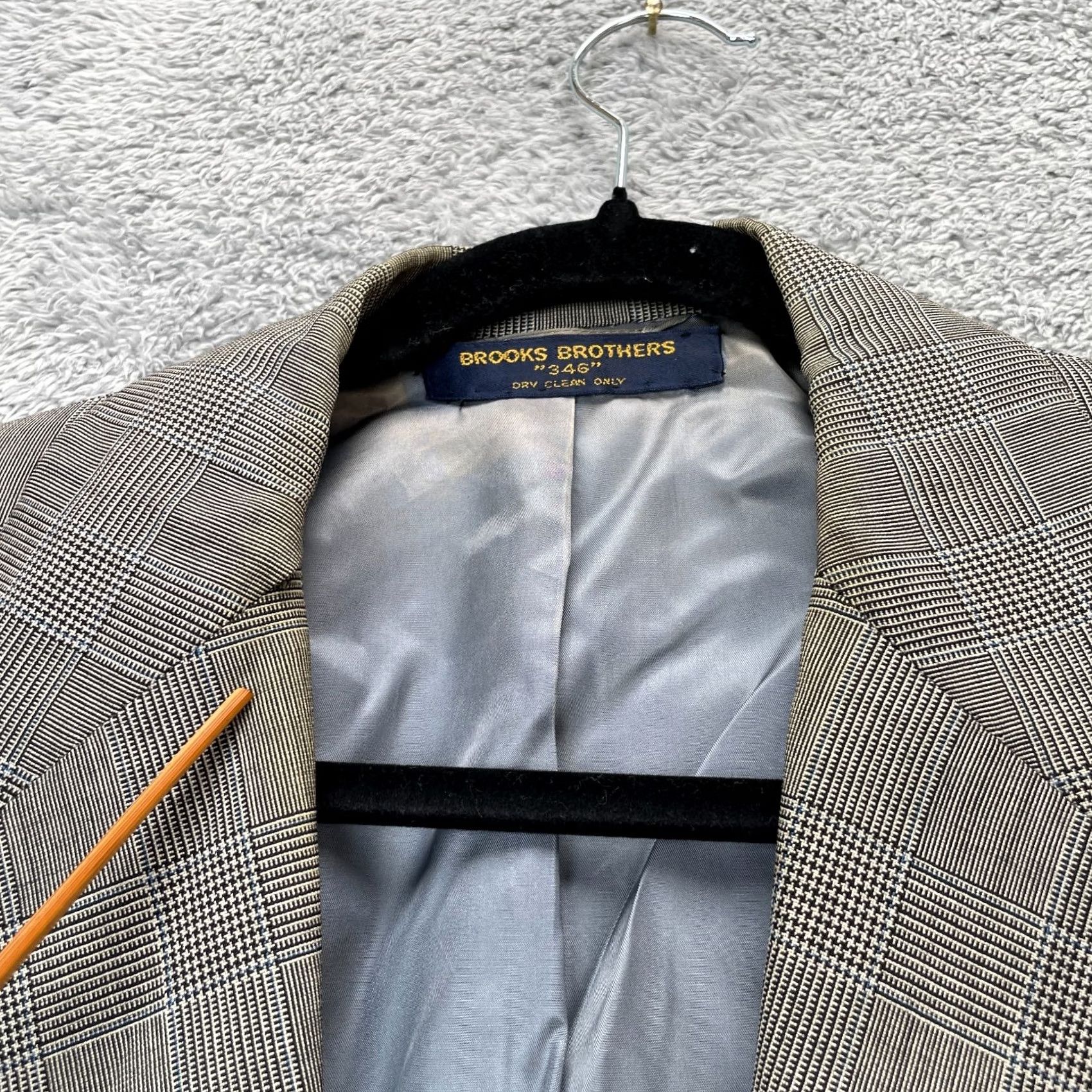 Brooks Brothers 2. The new title focuses on most important selling points and keywords: "Vintage Brooks Brothers Jacket", "Regular Gray", "45 Plaid", "Business Size US L / EU 52-54 / 3 - 5 Thumbnail