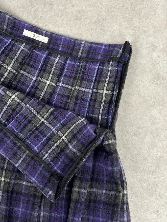 Prada FW2013 Prada Purple Tartan Wool Pleated Skirt Size 30" / US 8 / IT 44 - 11 Thumbnail