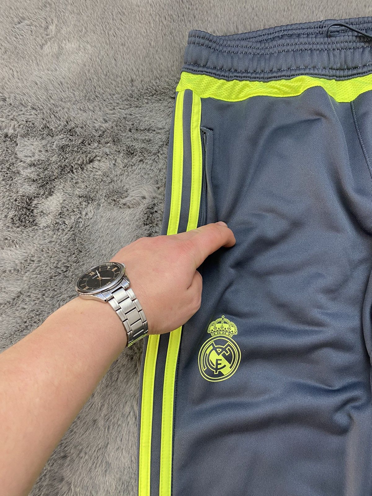 Adidas × Vintage Adidas Real Madrid Track Pants/Joggers Green Stripe Size S Size US 32 / EU 48 - 5 Thumbnail