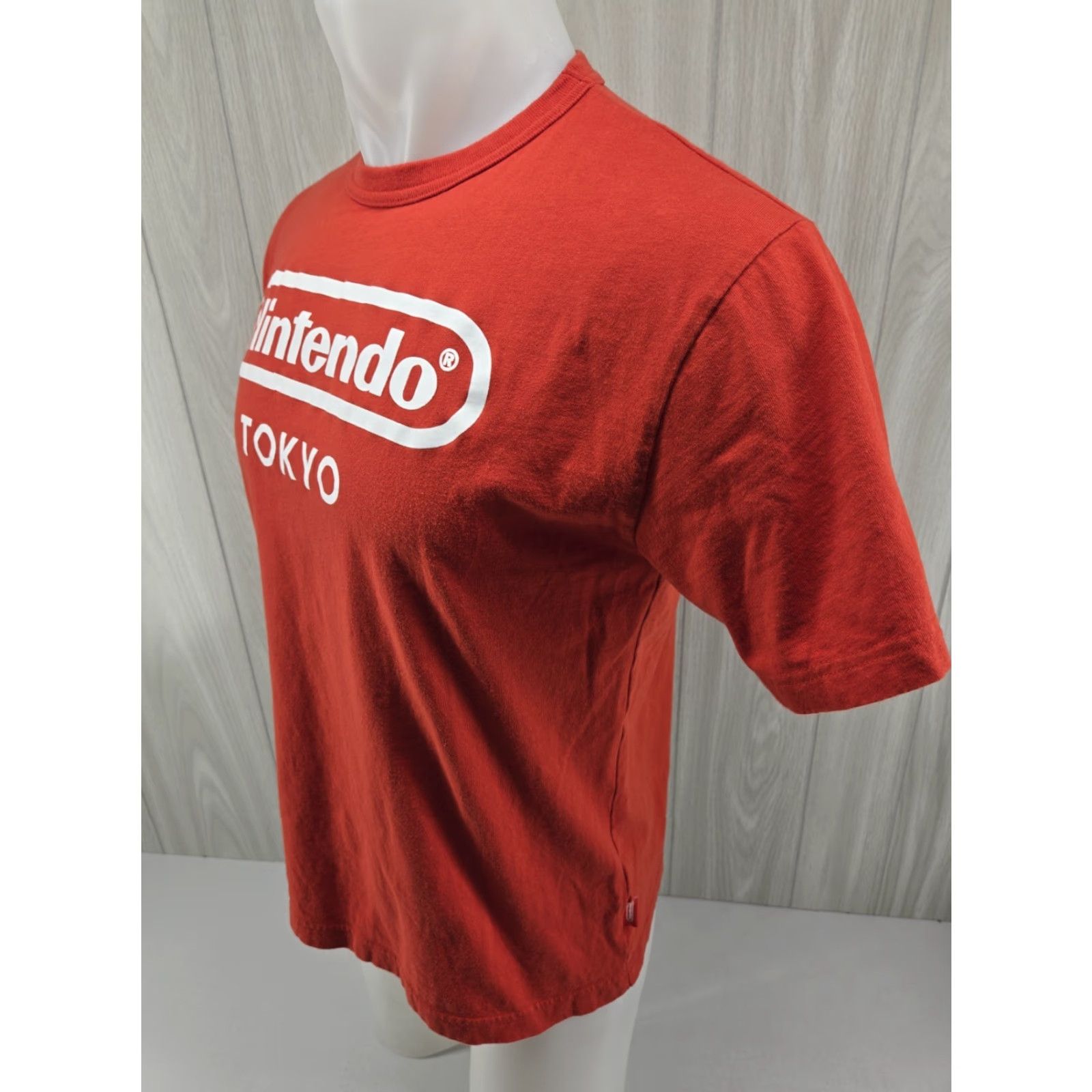 Nintendo Nintendo Tokyo Men’s Shirt M Red Cotton T Shirt Japan Vintage No Size US M / EU 48-50 / 2 - 5 Thumbnail