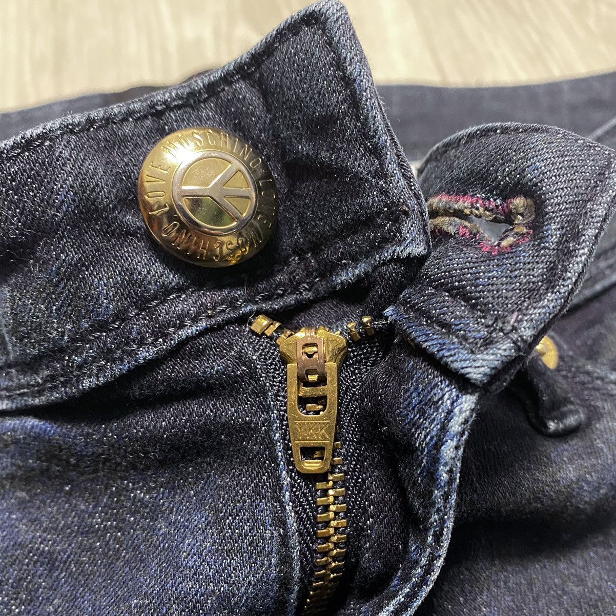 Love Moschino Love Moschino Navy Jeans Denim Embroidered Logo Streetwear Size 25" / US 0 / IT 36 - 14 Thumbnail