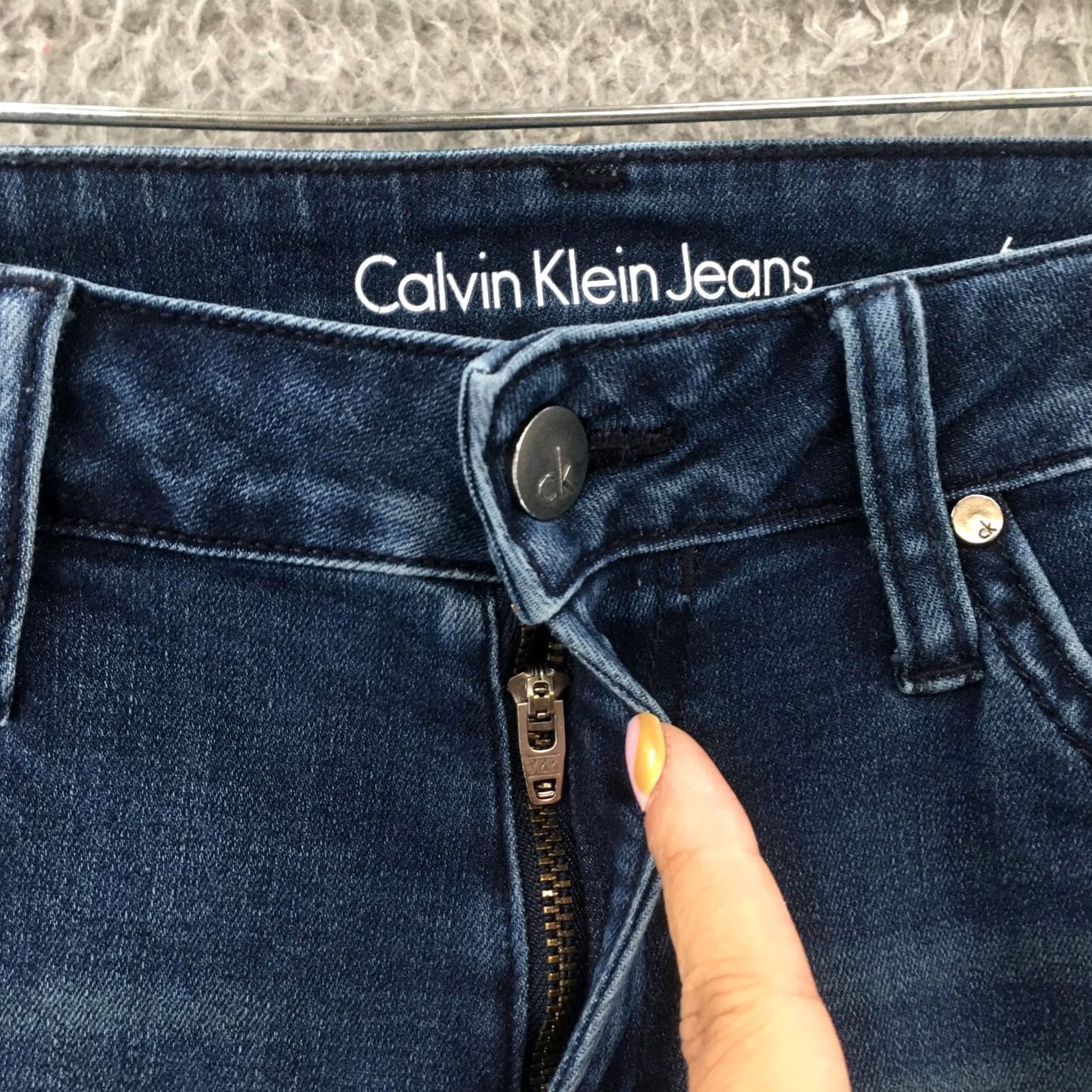Calvin Klein Calvin Klein City Bermuda Shorts Womens 6 Blue Denim Mid Rise Zip Cotton Blend Flat Front Pockets Boys Girls Mens Womens Size 28" / US 6 / IT 42 - 3 Thumbnail