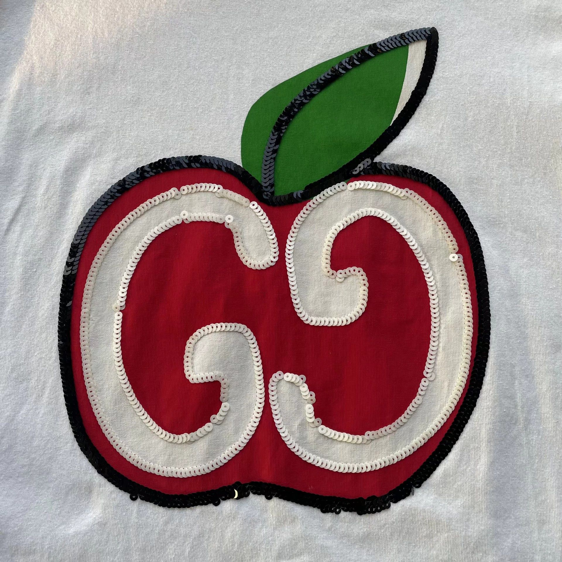 Gucci Gucci apple logo white t-shirt L 95 new Size L / US 10 / IT 46 - 3 Thumbnail
