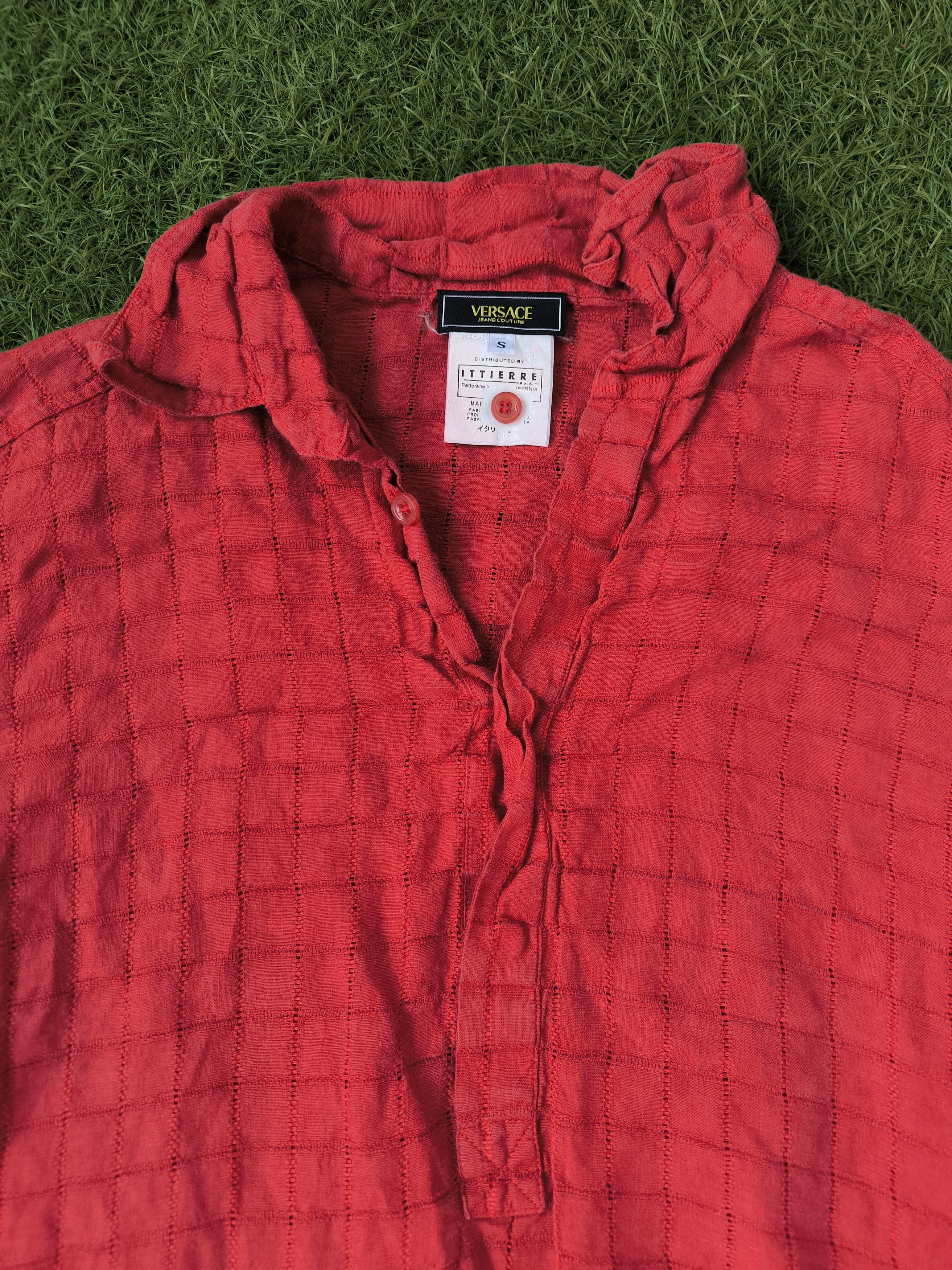Versace Jeans Couture Vintage 90's Versace Jeans Couture Open Weave Polo Size US S / EU 44-46 / 1 - 4 Thumbnail