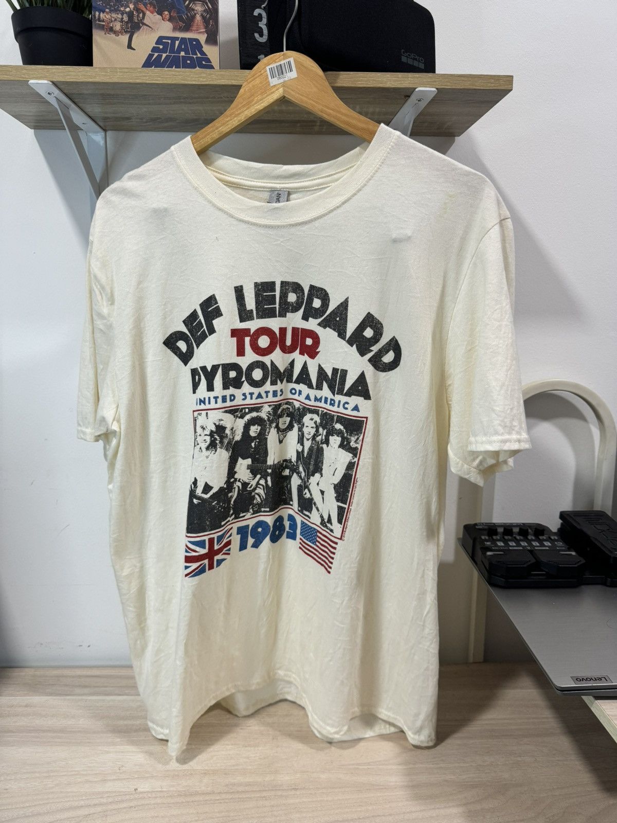 Def Leppard × Gildan × Vintage 1983 Def Leppard Tour Shirt Size US L / EU 52-54 / 3 - 2 Thumbnail