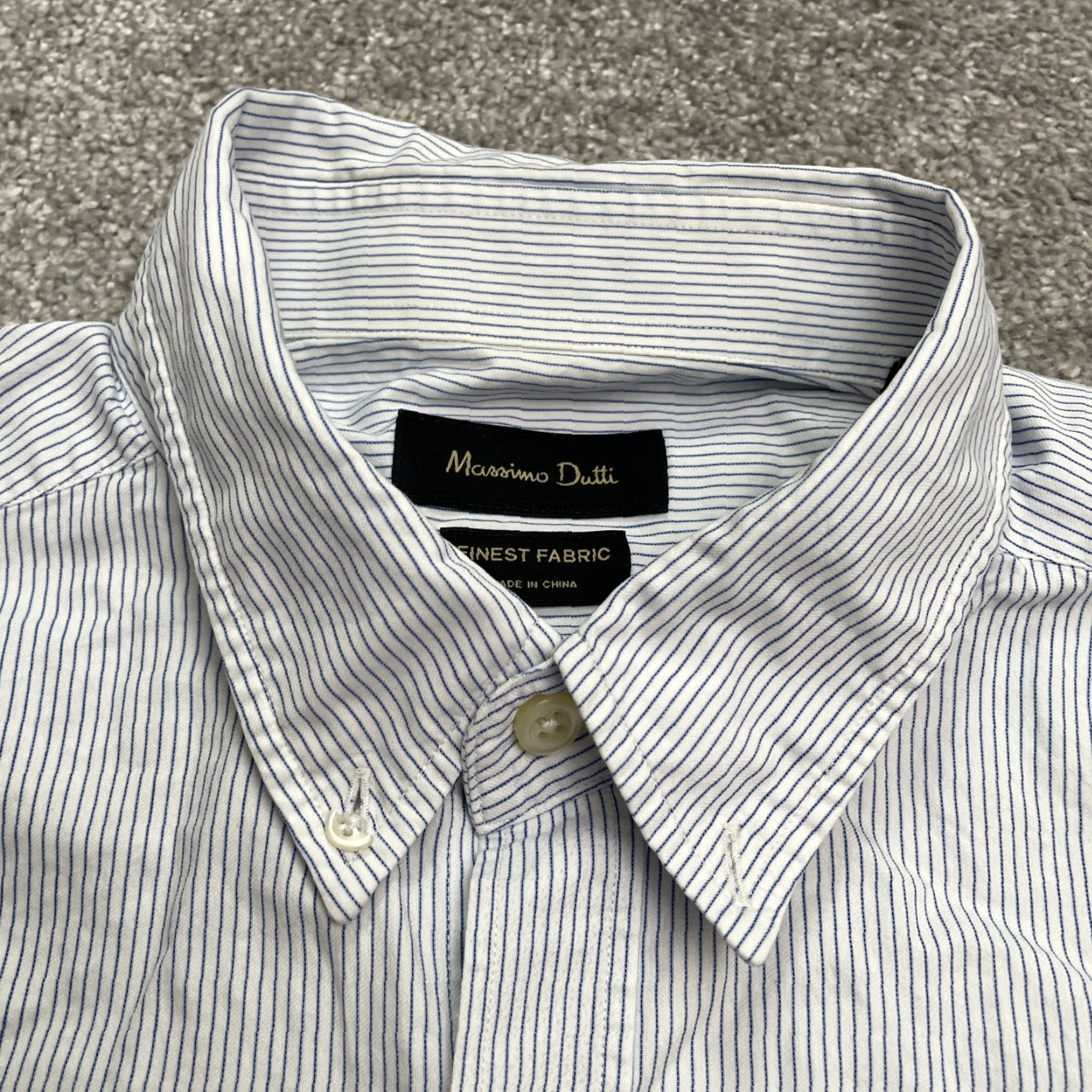 Mossimo VINTAGE Mossimo Dutti Dress Shirt Mens Large White Blue Pinstripe Classic) Size 42R - 5 Thumbnail