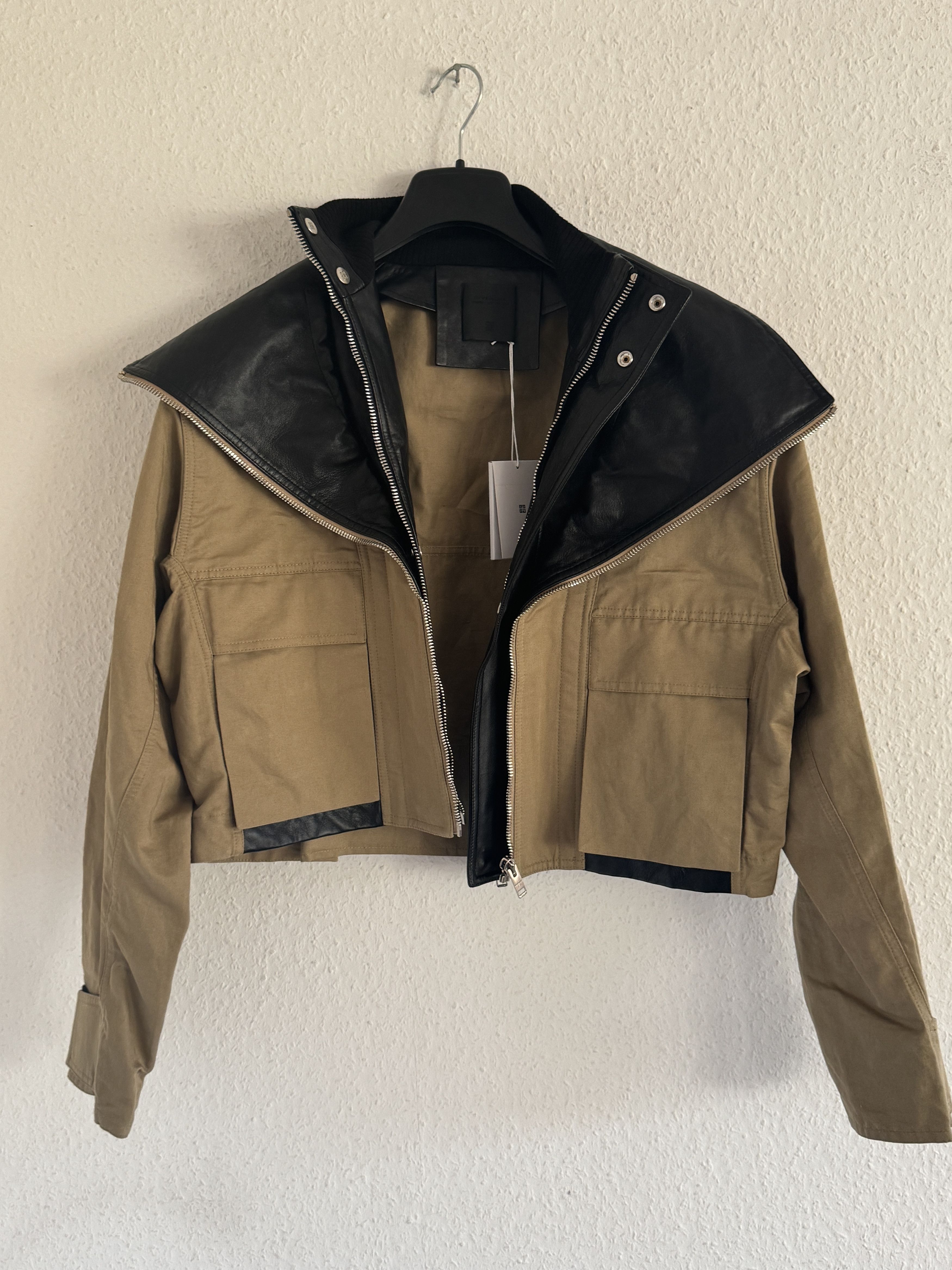 Givenchy Pre-Fall 2021 Campaign Sample Hybrid Leather Jacket Size US M / EU 48-50 / 2 - 10 Thumbnail