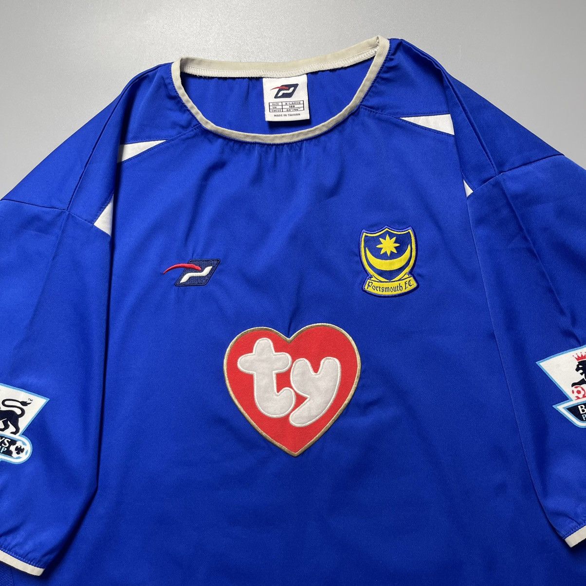 Pompeii PORTSMOUTH POMPEY 2004/2005 FOOTBALL HOME JERSEY #20 YAKUBU Size US XL / EU 56 / 4 - 5 Thumbnail