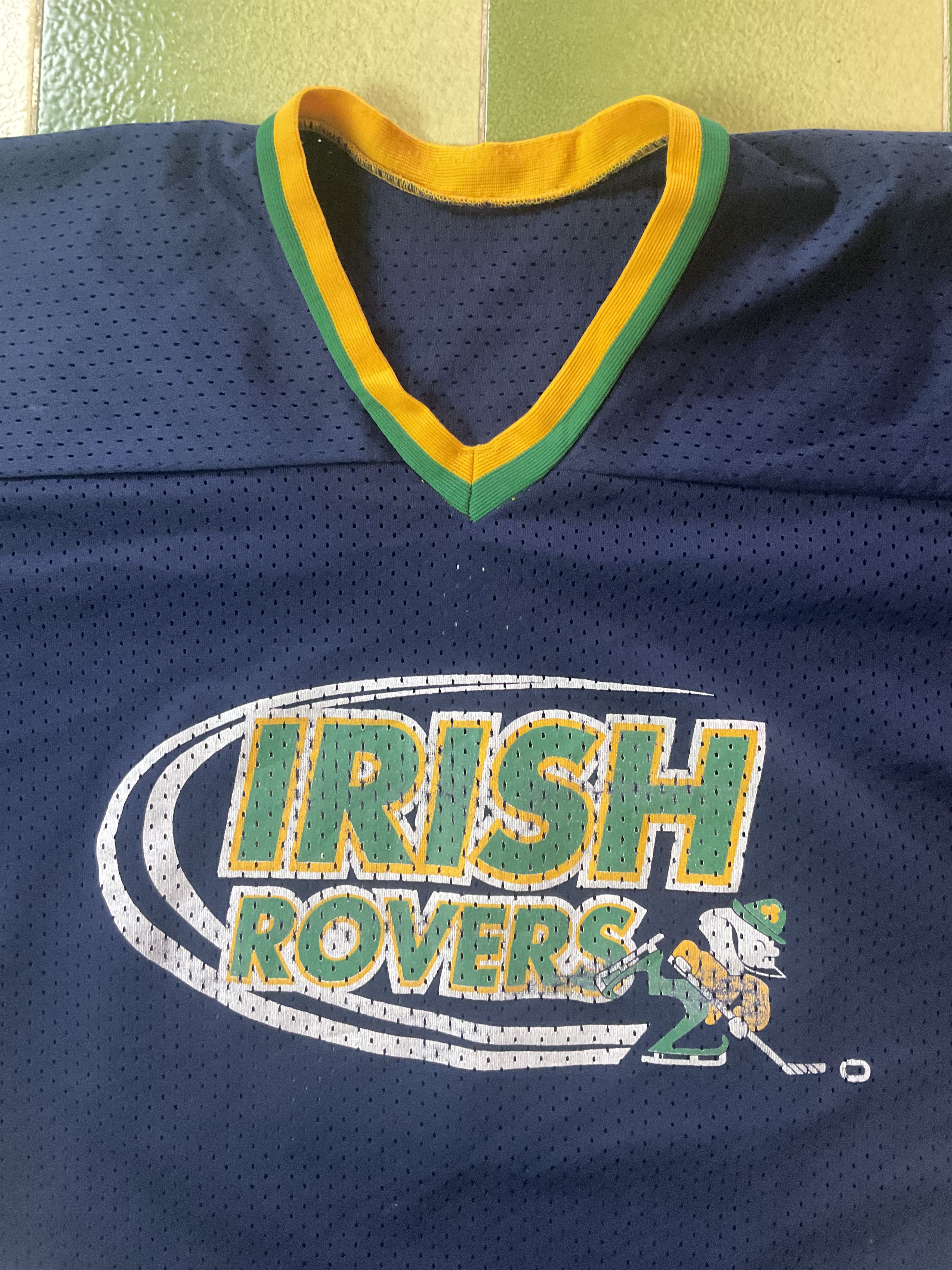 NCAA × Sports Specialties × Vintage Irish Rovers #22 Hockey Jersey Notre Dame Fighting Irish Size US L / EU 52-54 / 3 - 3 Thumbnail