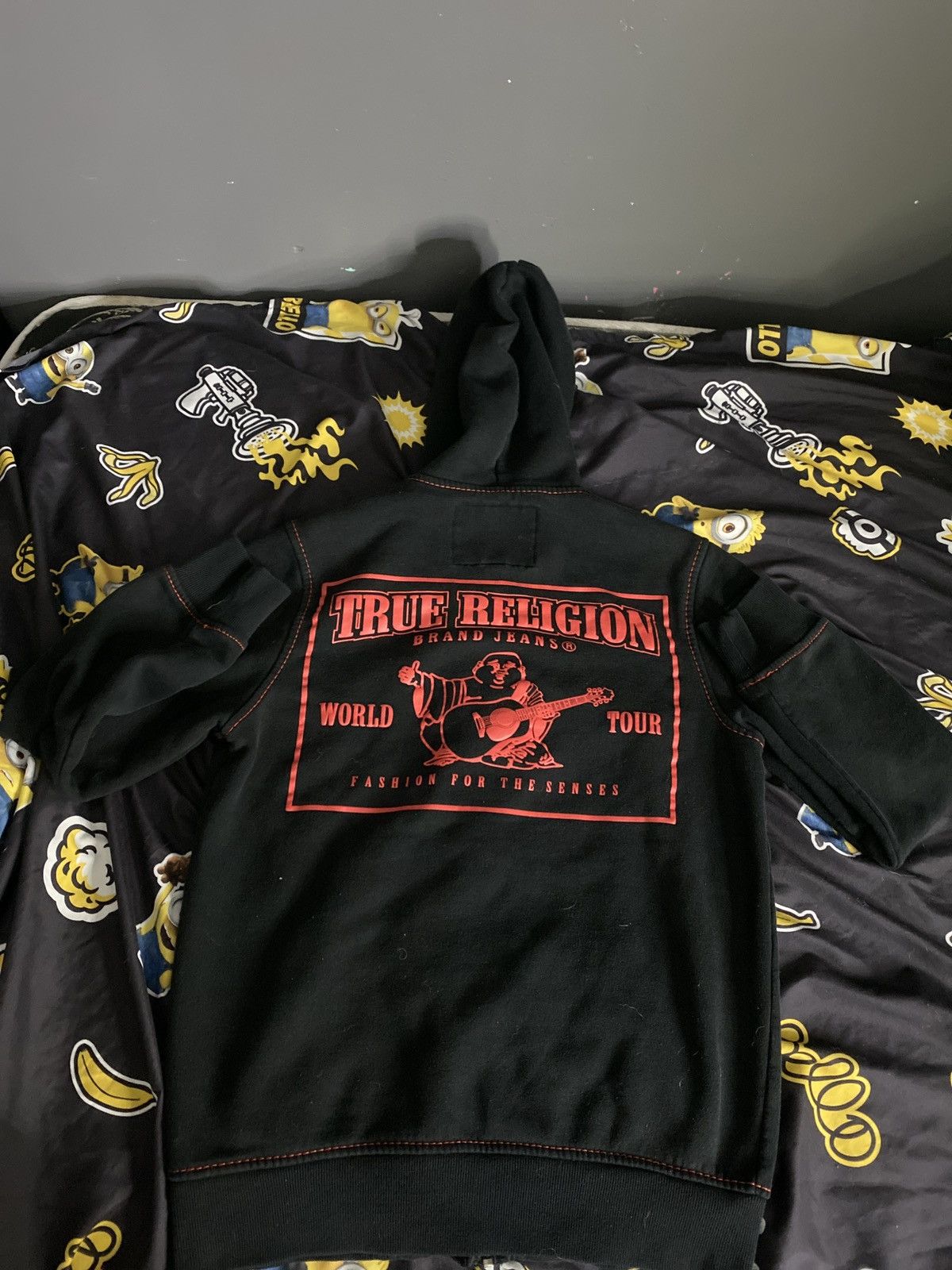 Black and red true religion