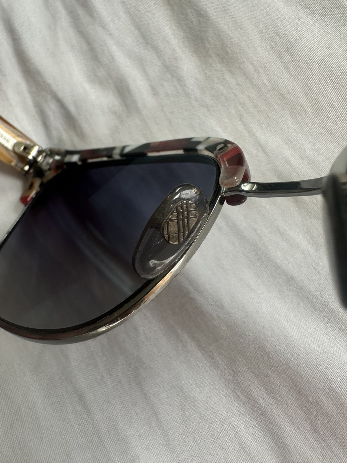 Burberry Burberry Blue Shaded Sunglasses Size ONE SIZE - 14 Thumbnail