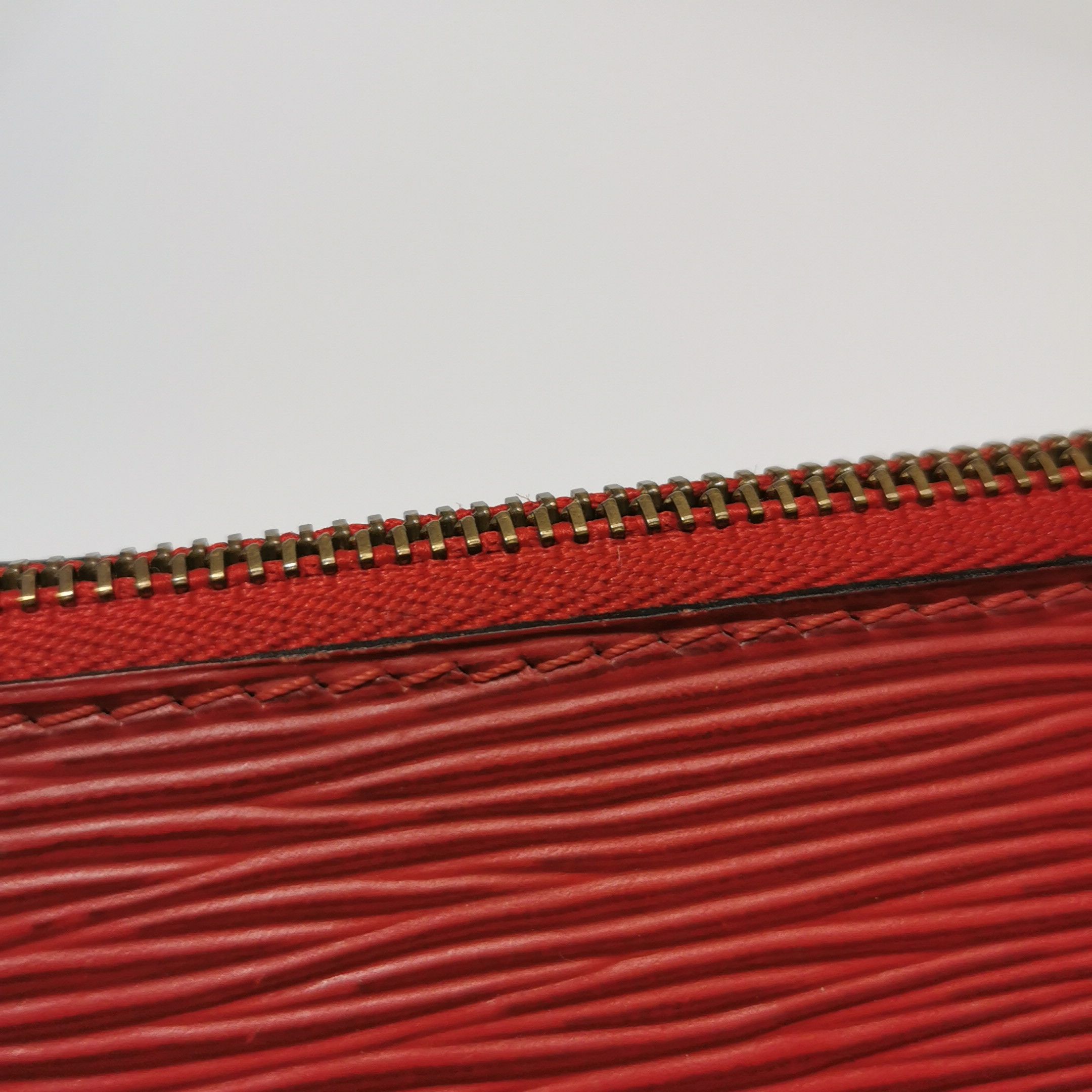 Louis Vuitton Louis Vuitton (LV) Accessories Mahjong Bag Solid Color Wate Size ONE SIZE - 8 Thumbnail