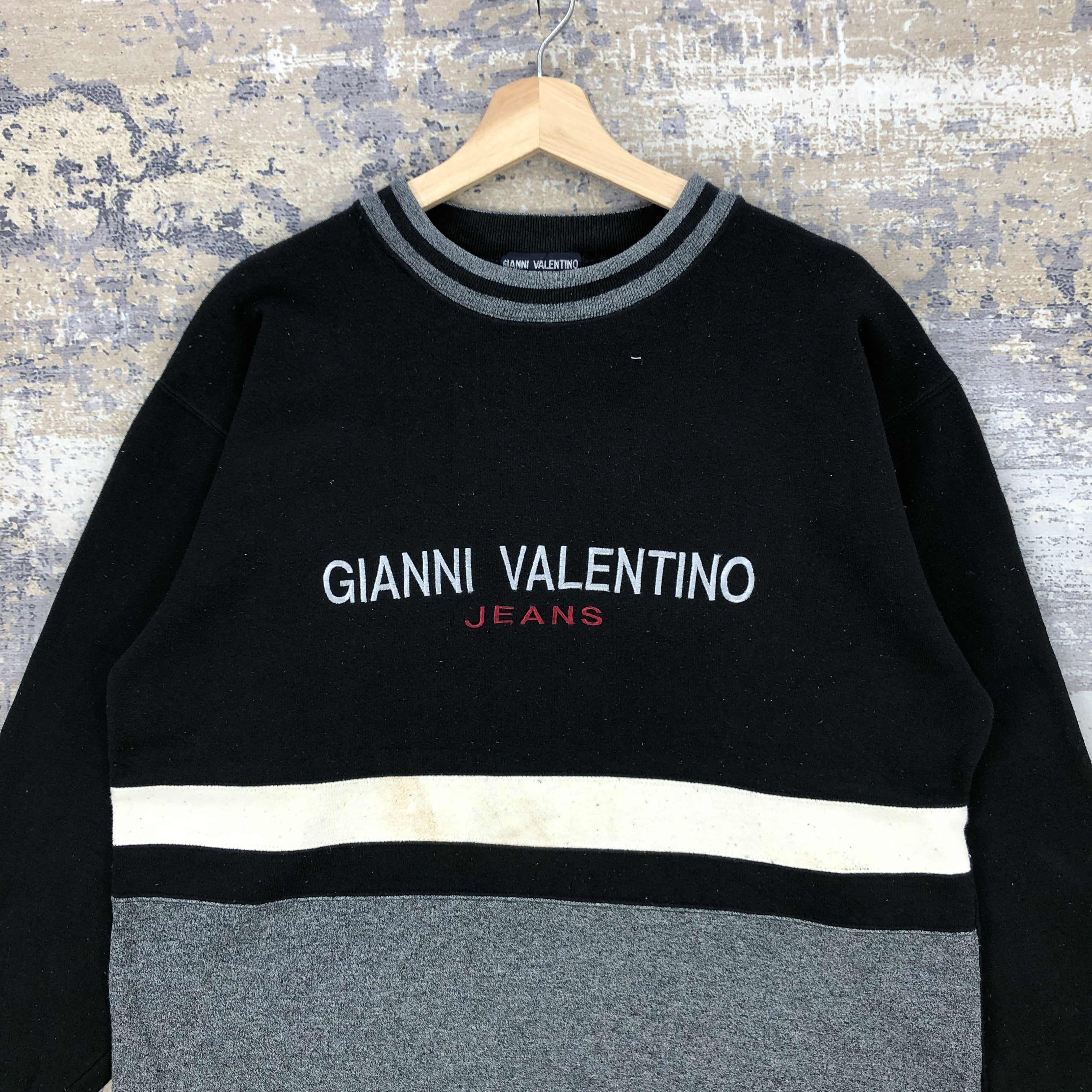Valentino Vintage Gianni Valentino Sweater Valentino Sweatshirt Size US M / EU 48-50 / 2 - 2 Thumbnail