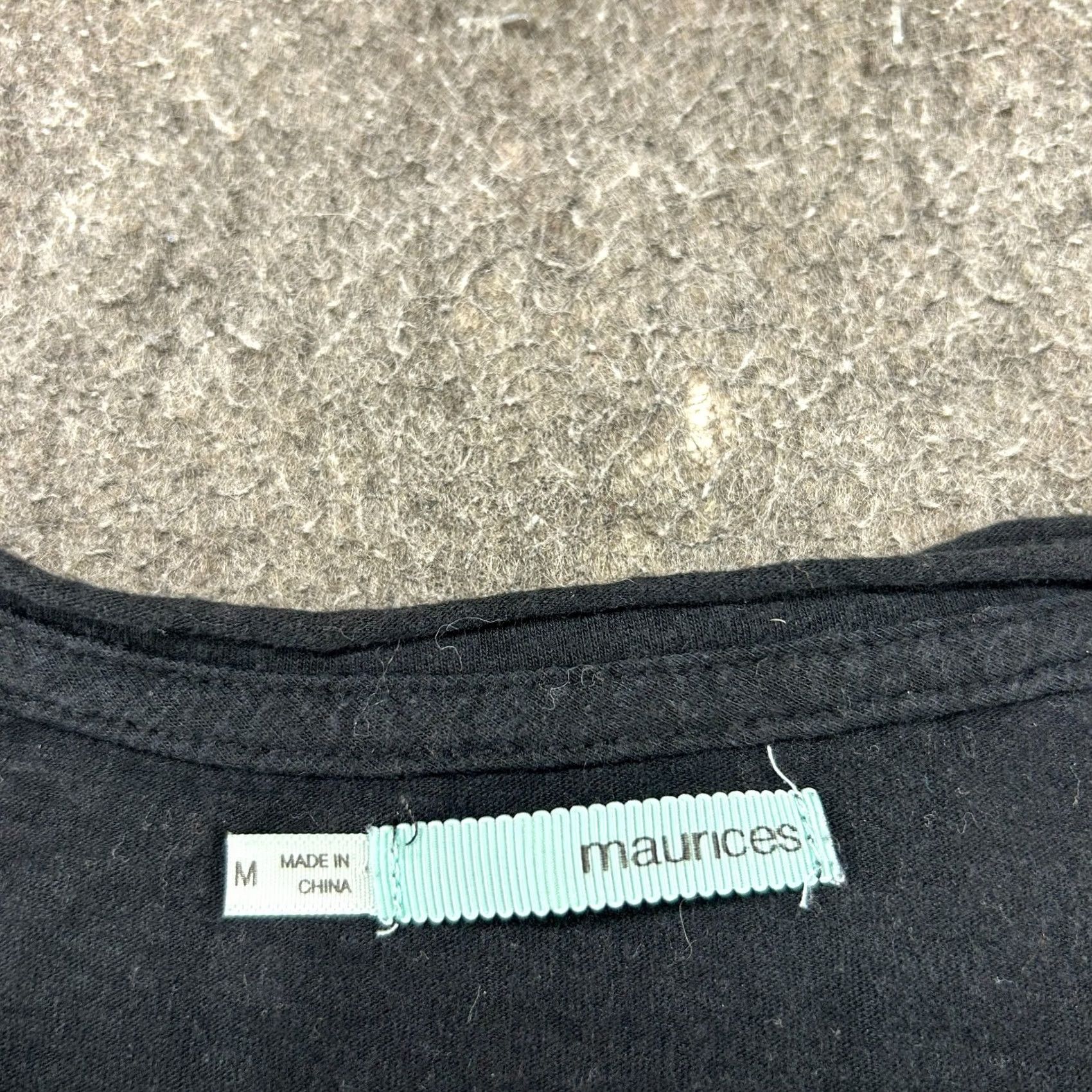 Vintage Maurices Top Womens M Black Lace Up Graphic Cross Wings Rose Goth Y2K Shirt Long Sleeve V-Neck Pullover Casual Size M / US 6-8 / IT 42-44 - 4 Thumbnail