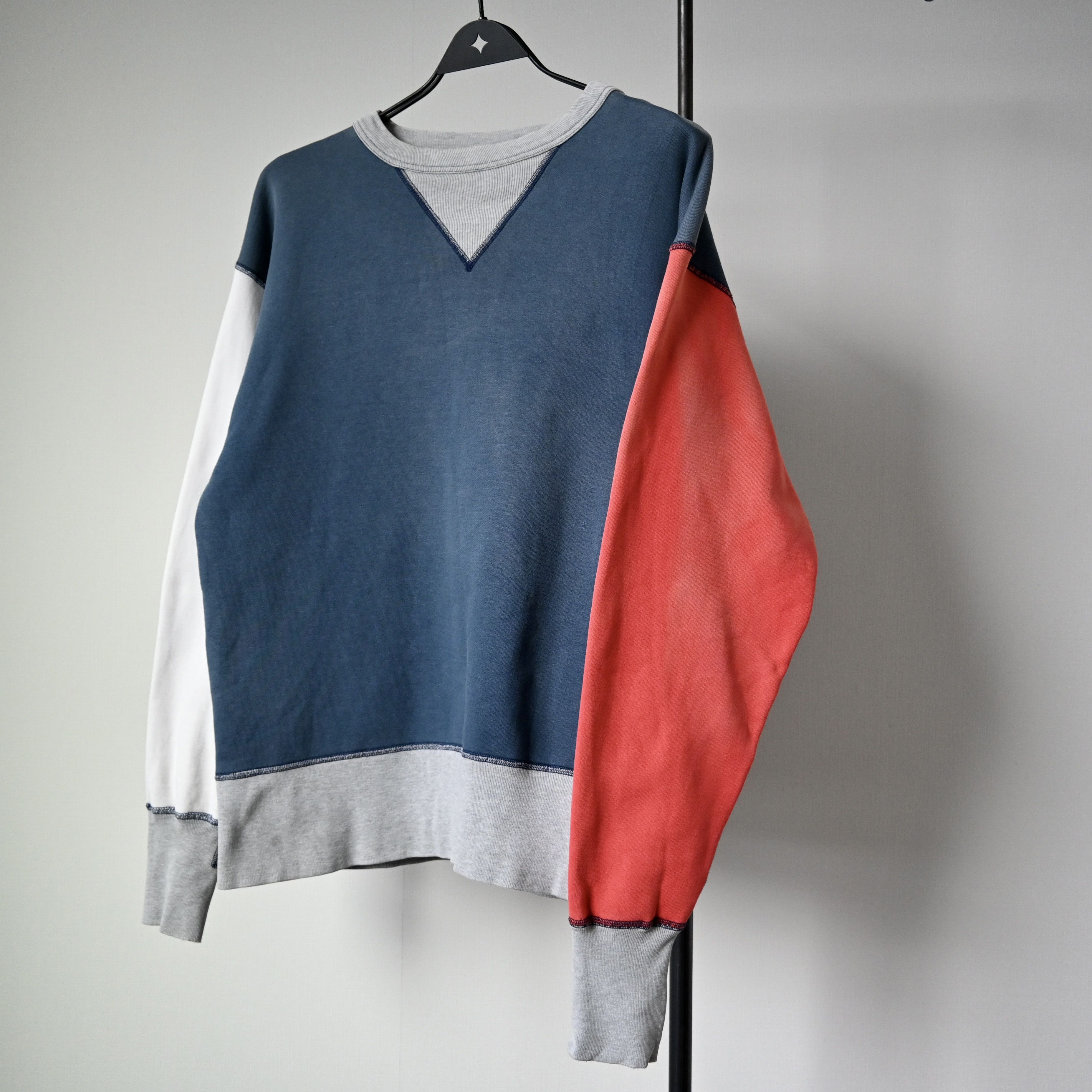 BARNS OUTFITTERS DISTRESSED, BARNS OUTFITTERS multicolor-paneled sweatshirt Size US M / EU 48-50 / 2 - 22 Thumbnail