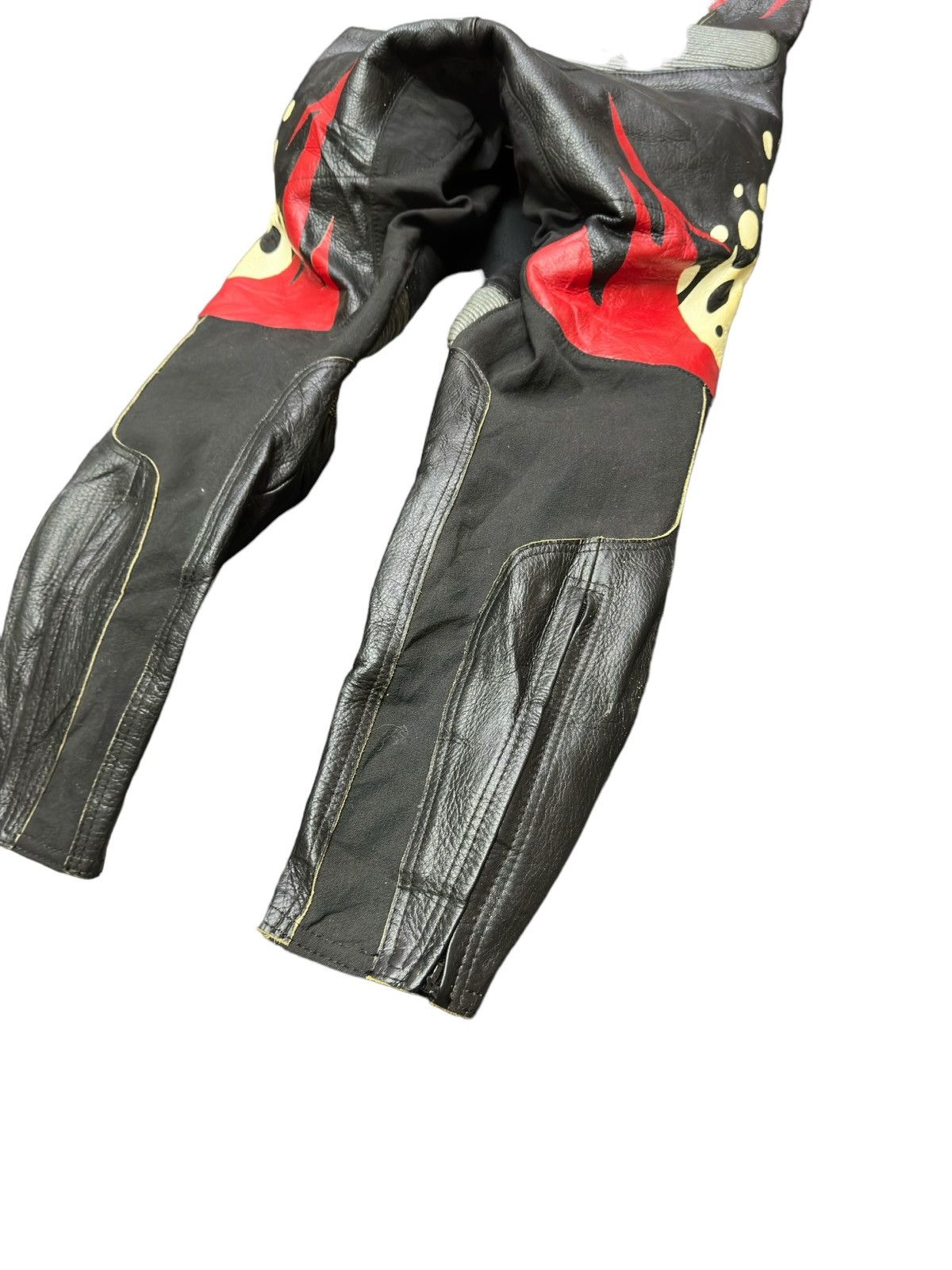 Alpinestars × Leather Rs Taichi x Alpinestars Leather Racing Suit Size US 33 - 9 Thumbnail