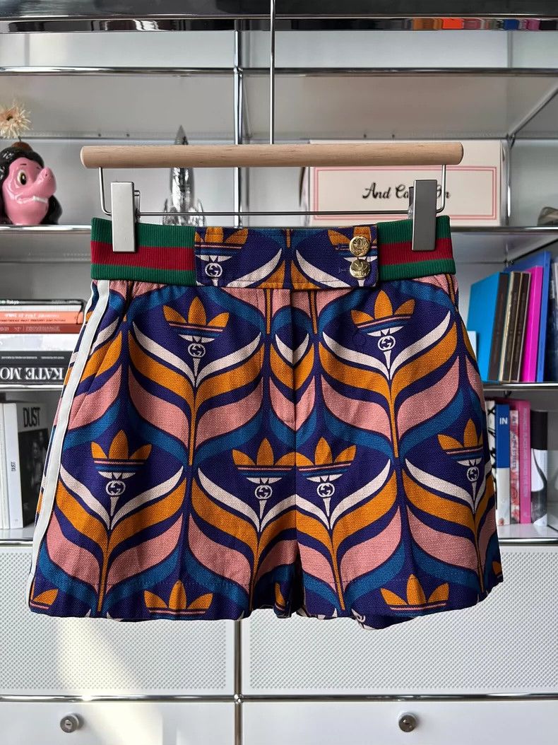 Gucci Gucci 22 co-branded printed shorts 2501-Nextarrow Size US 38 / EU 54 - 2 Thumbnail