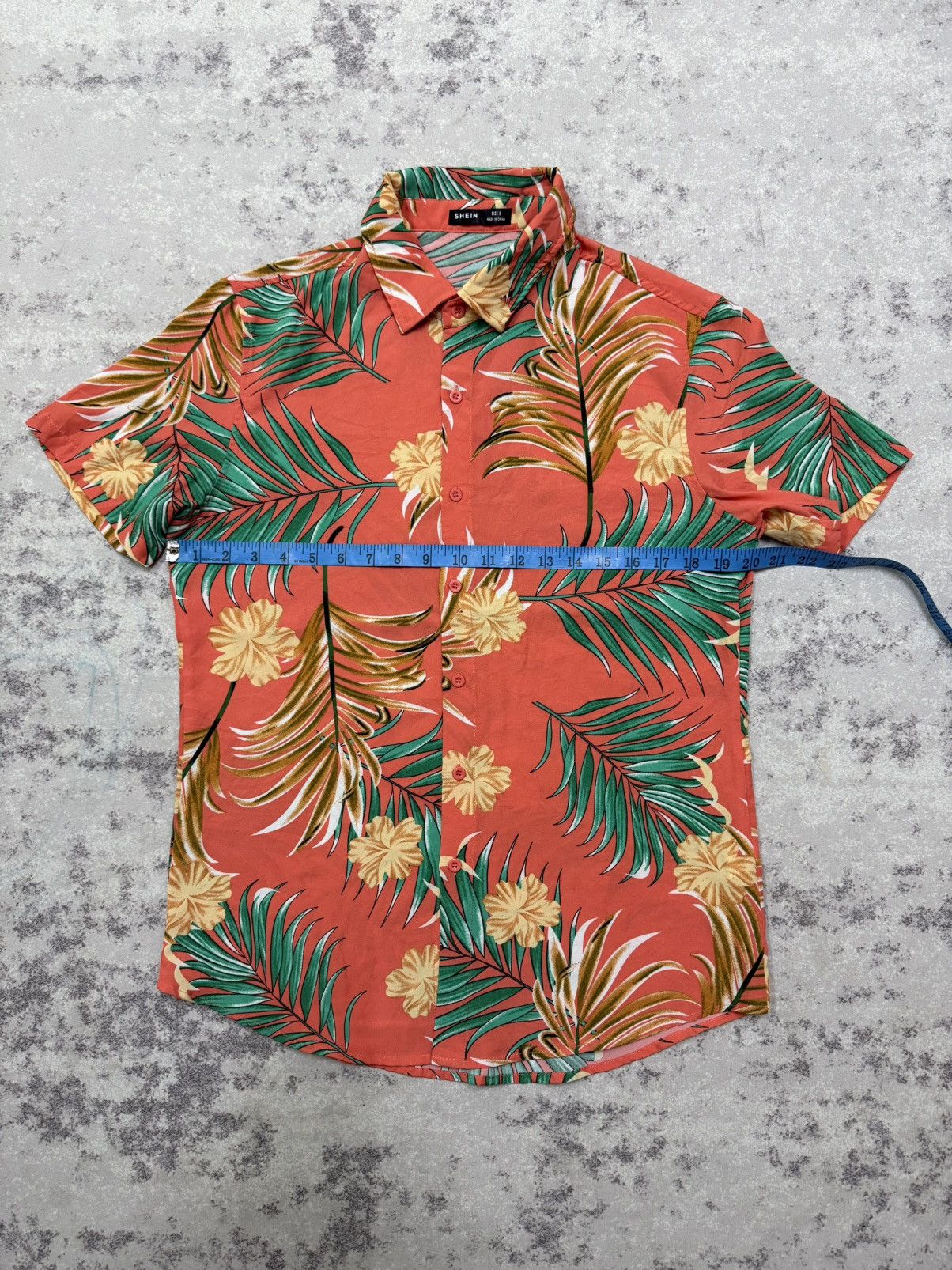 Shein SHEIN button up shirt with a tropical leaf and flower patern Size US S / EU 44-46 / 1 - 14 Thumbnail
