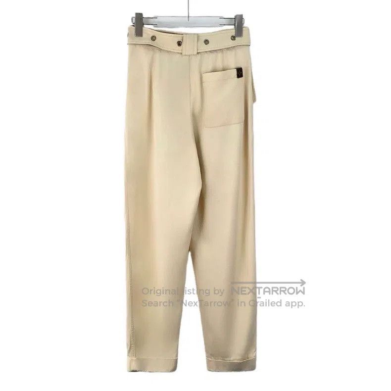 Louis Vuitton Louis Vuitton Beige belt logo presbyopic casual pants tape Size US 36 / EU 52 - 2 Thumbnail