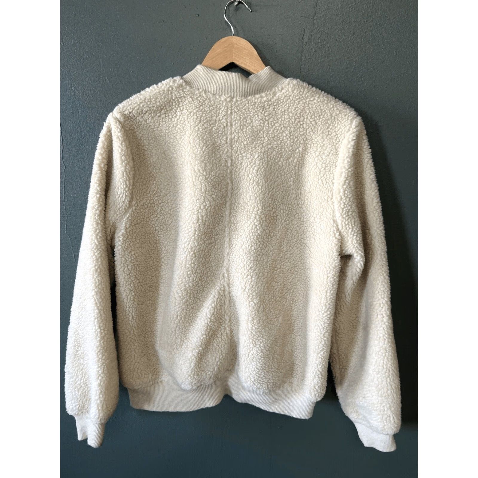 Old Navy Old Navy Bomber Jacket Women's Large Beige Sherpa Fleece Zip-Up Outerwear, Cozy Winter Puffer Style Size L / US 10 / IT 46 - 3 Thumbnail