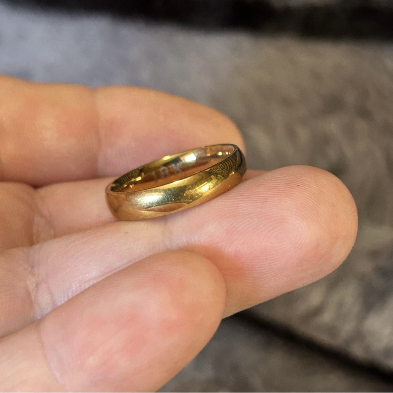 Jewelry Ladies 18kt solid yellow gold 4mm classic dome band NIB 6.5 Size ONE SIZE - 4 Thumbnail