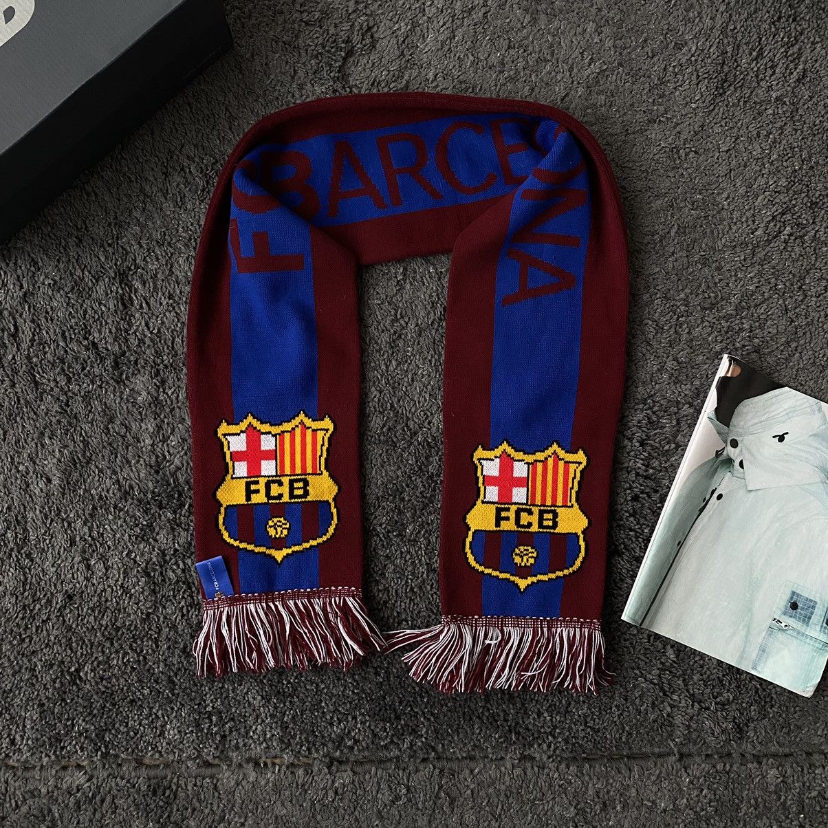 Vintage Barcelona Scarf Red/Blue Nike Size ONE SIZE - 1 Thumbnail