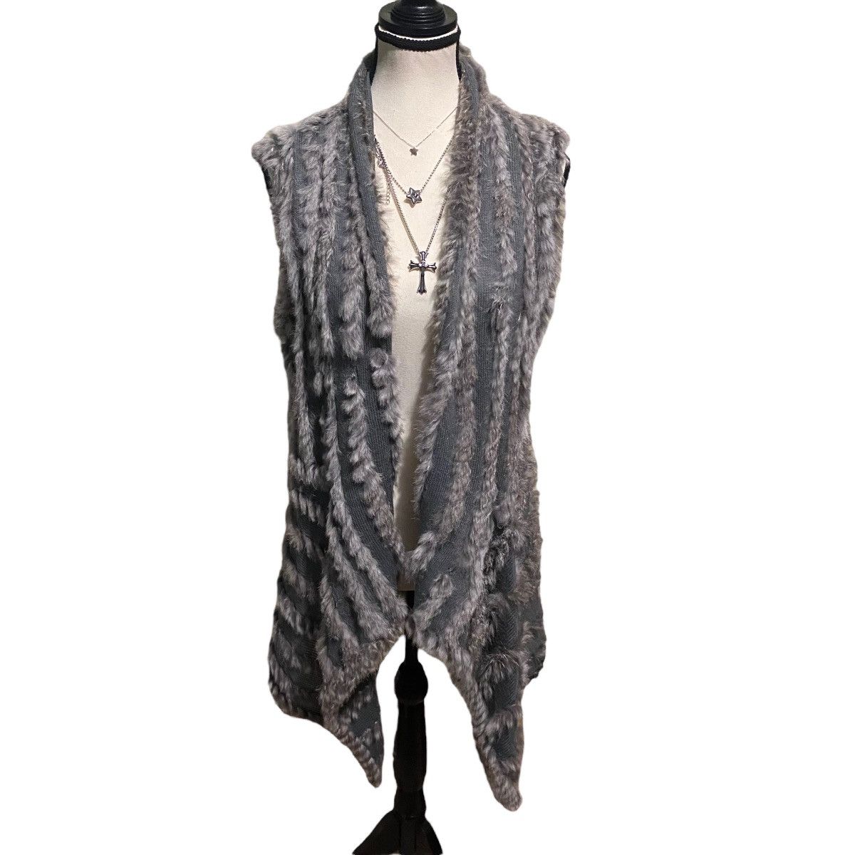 image of Vintage French Rabbit Fur Vest ⋆｡‧₊°♱༺ in Grey, Women's