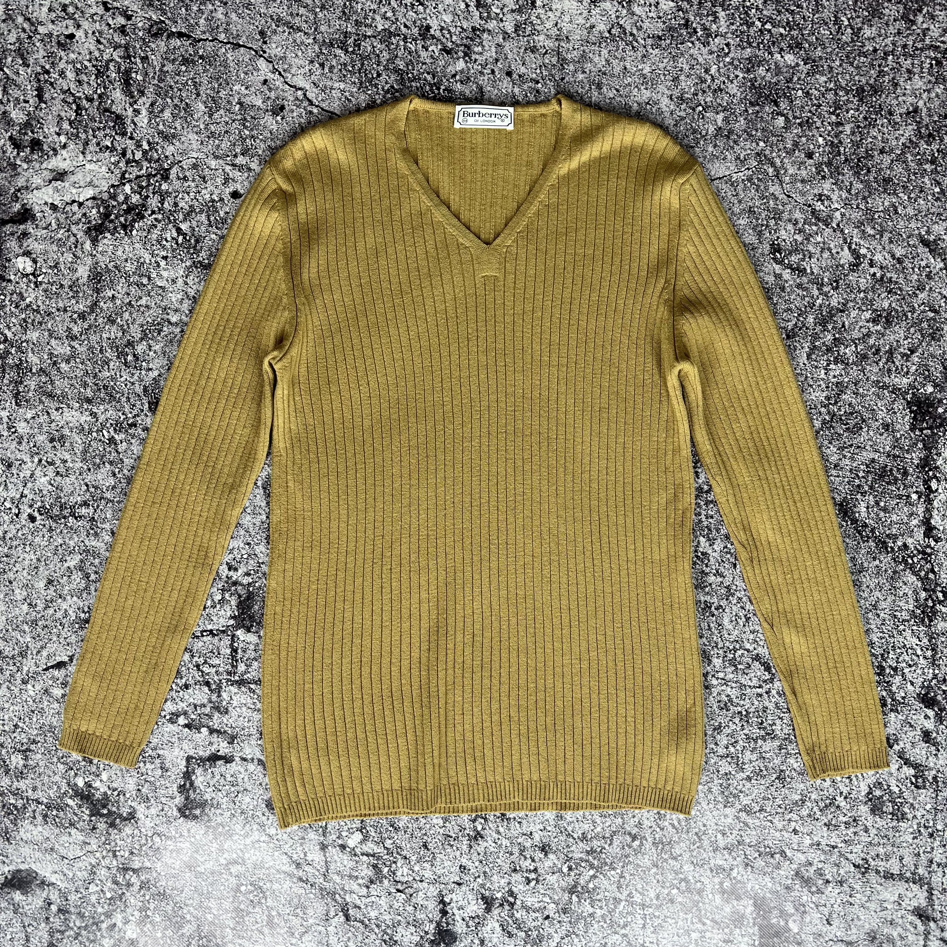 Burberry Vintage Burberrys Sweaters Size 44 Size M / US 6-8 / IT 42-44 - 1 Thumbnail