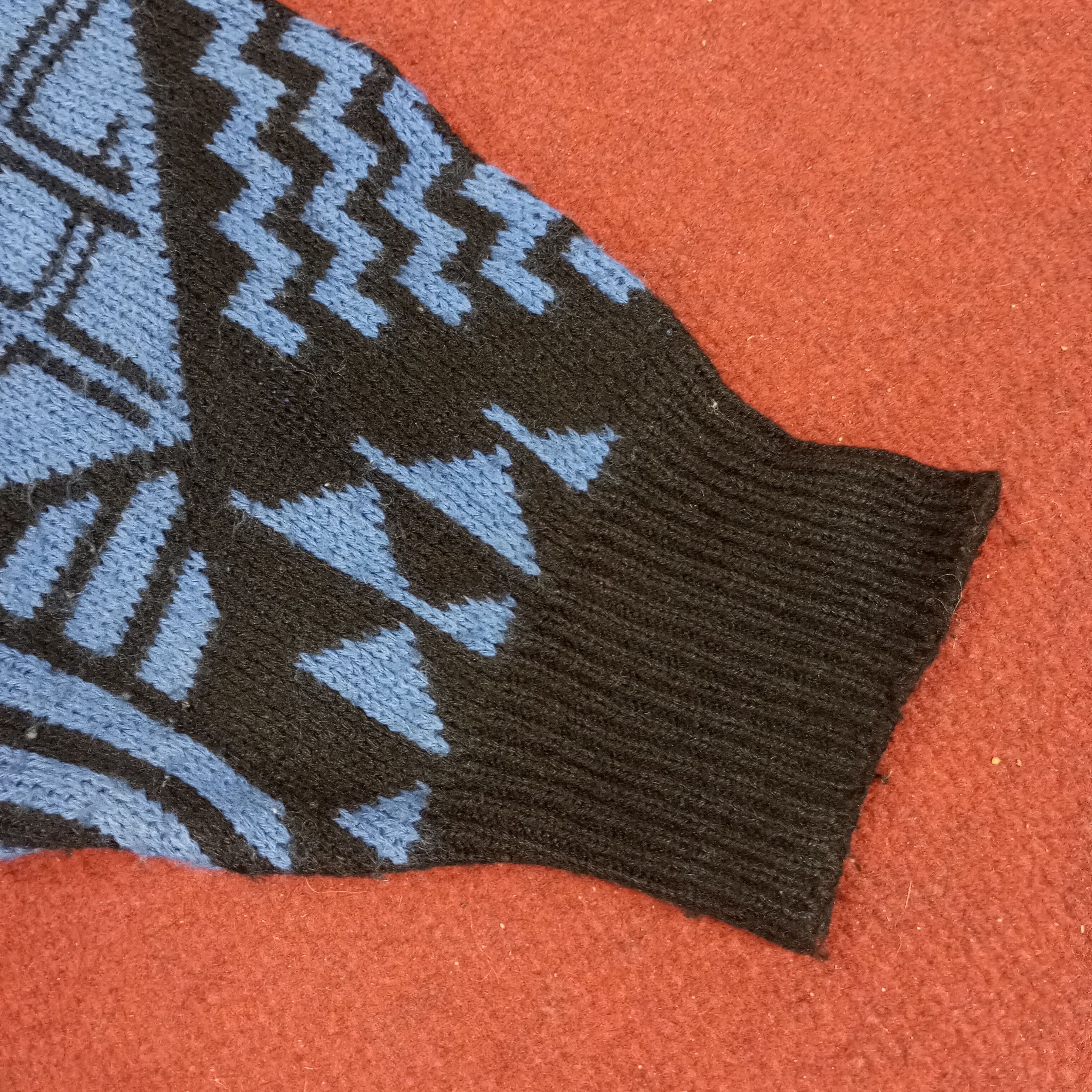 Vintage Dundas Streetwear Style Nice Design Knitwear Sweater Size US L / EU 52-54 / 3 - 7 Thumbnail