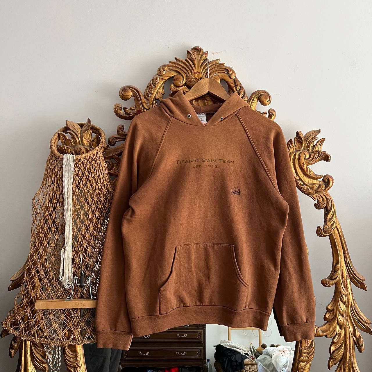 Vintage Vintage 90’s Titanic Swim Team Crop Crewneck Hoodie Sz M Size US M / EU 48-50 / 2 - 1 Thumbnail