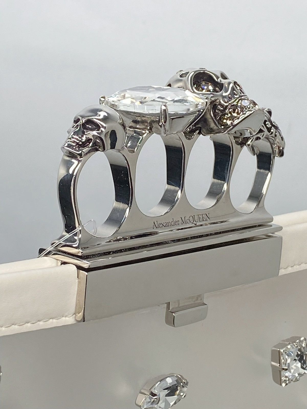 Alexander McQueen Alexander McQueen Four-Ring Knuckle Clasp Crystal clutch Size ONE SIZE - 11 Thumbnail