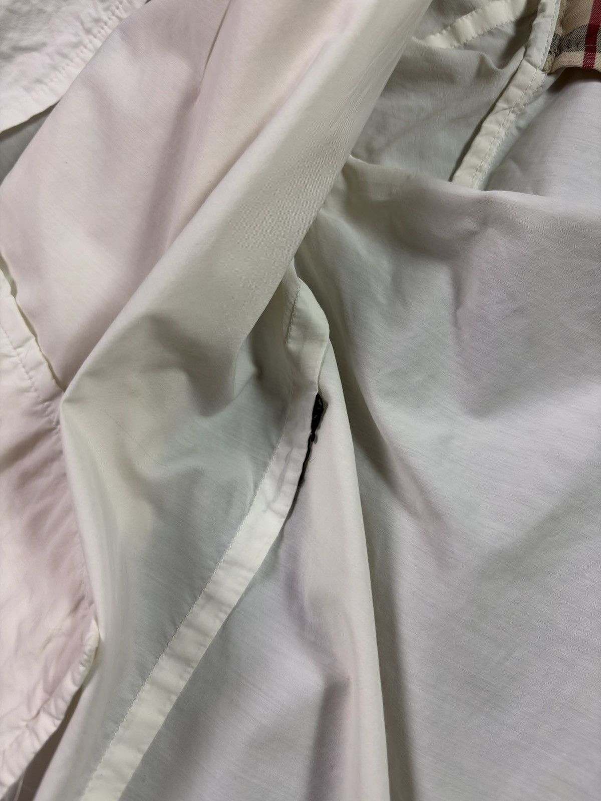 Burberry Burberry Vintage Distressed Faded Hooded Light Jacket L XL Size US L / EU 52-54 / 3 - 14 Thumbnail