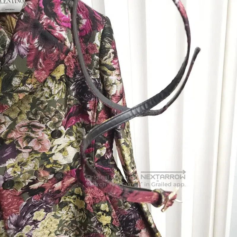 Valentino Valentino Floral Print Long Coat for Women . Size S / US 4 / IT 40 - 3 Thumbnail