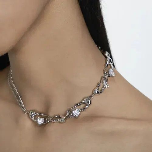 Jewelry Pins Love Heart Crystal Chains Choker Necklaces Size ONE SIZE - 2 Thumbnail